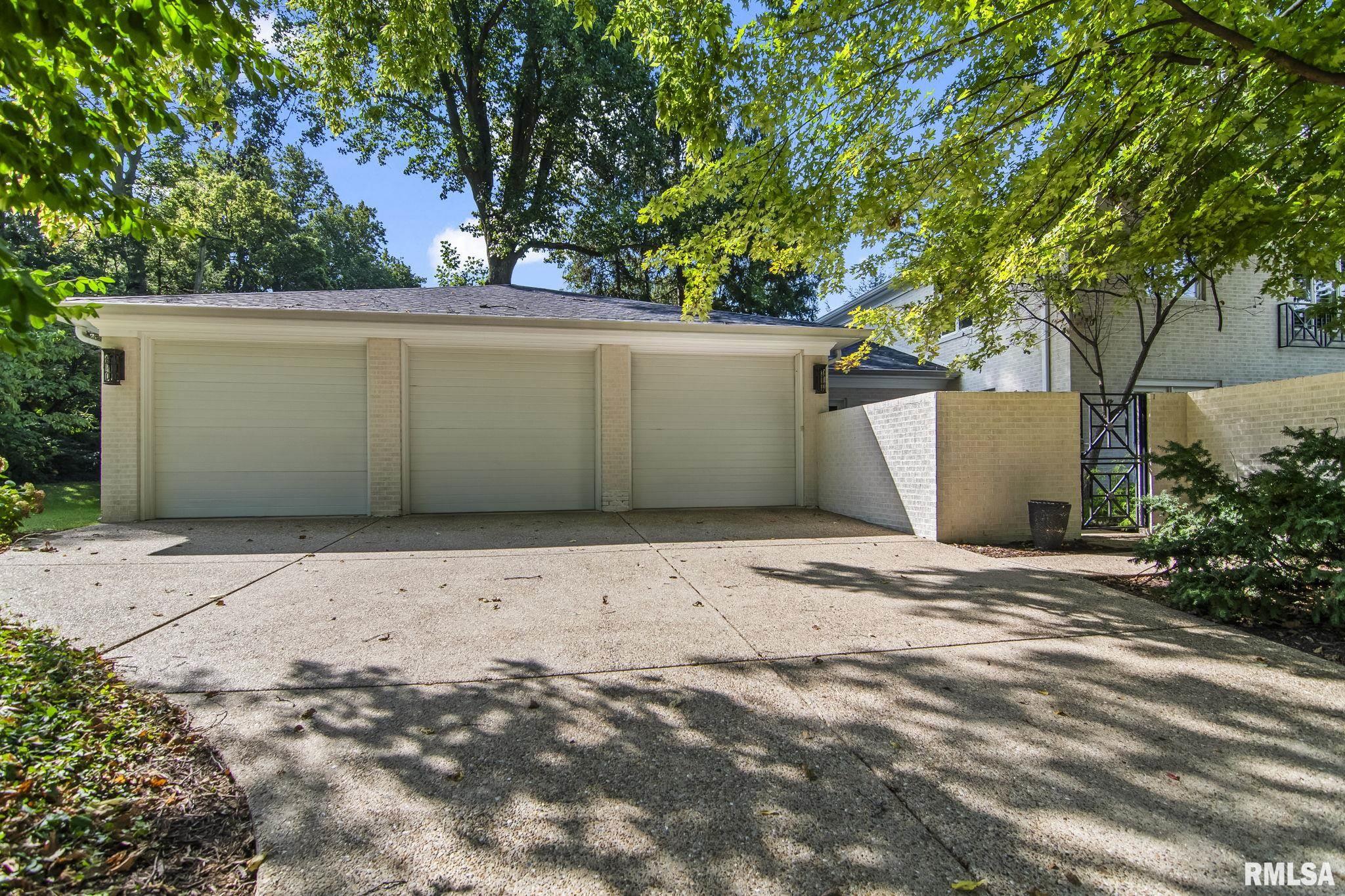 2100 ILLINI Road