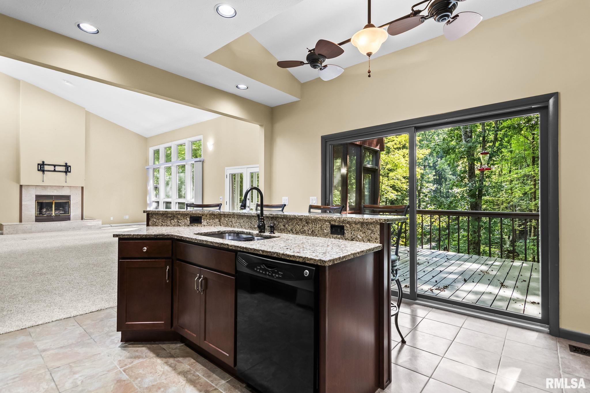 412 NATCHEZ Trace