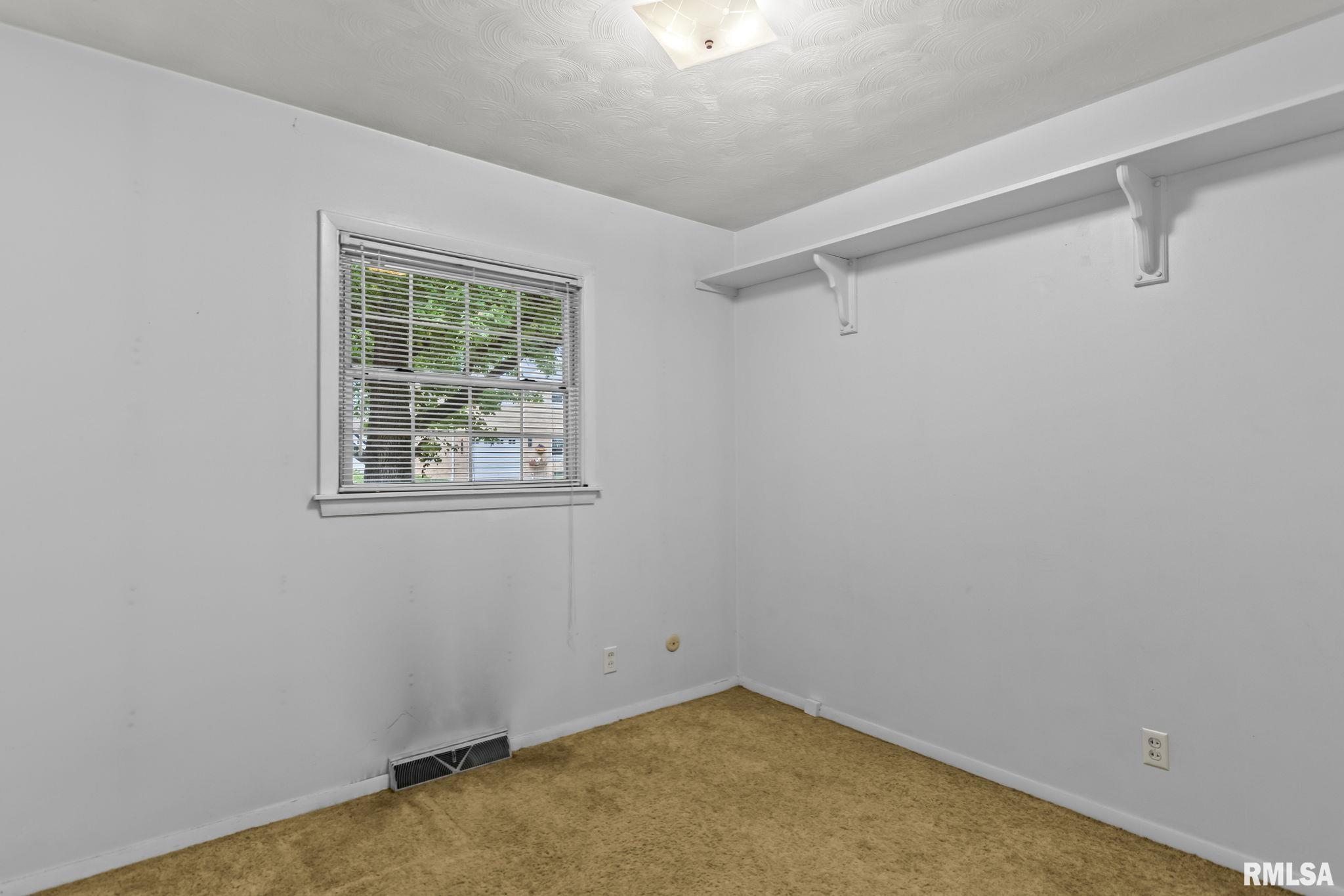 26 SUNNYSIDE Drive