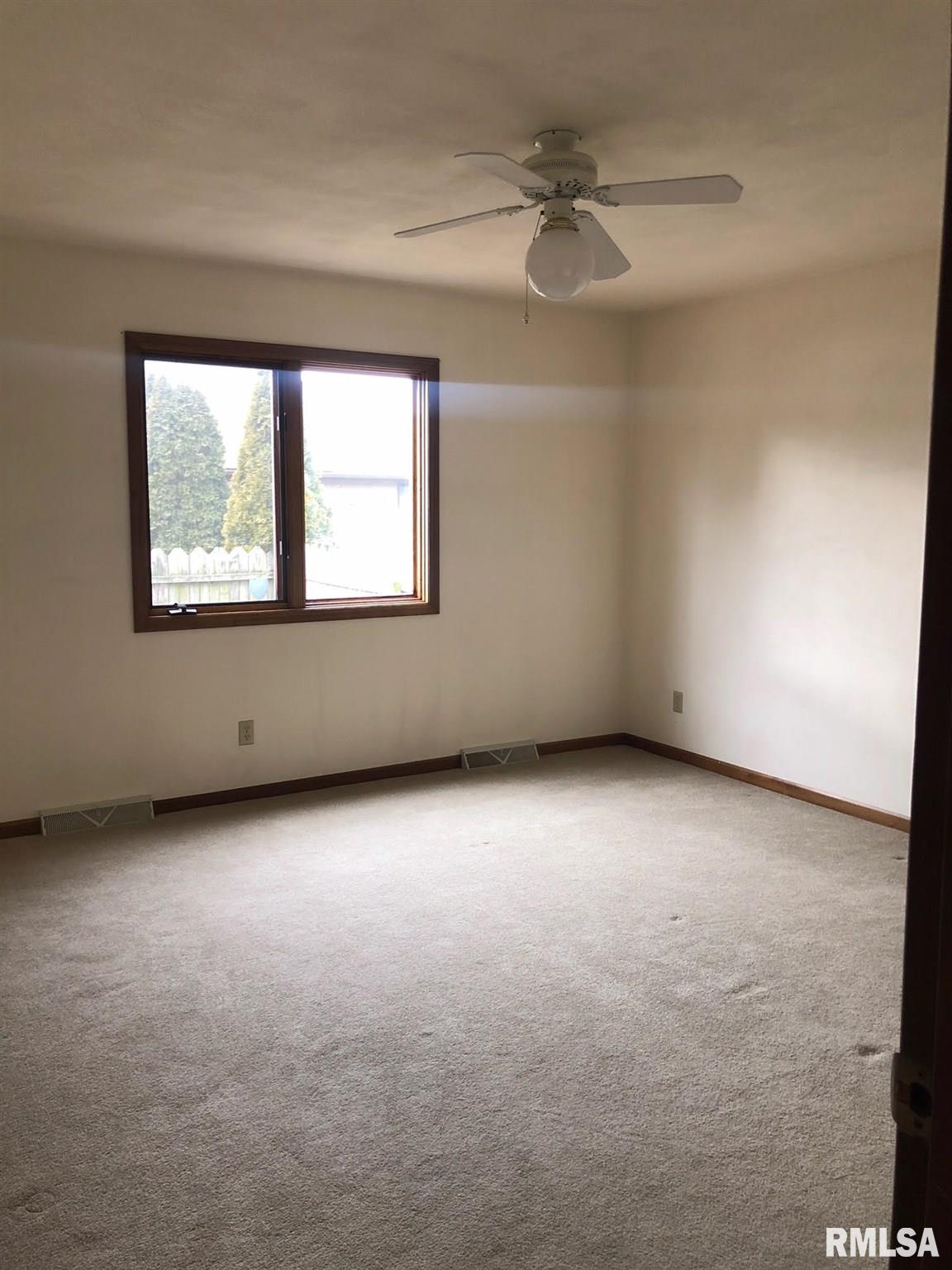 1907 BAYVIEW Court