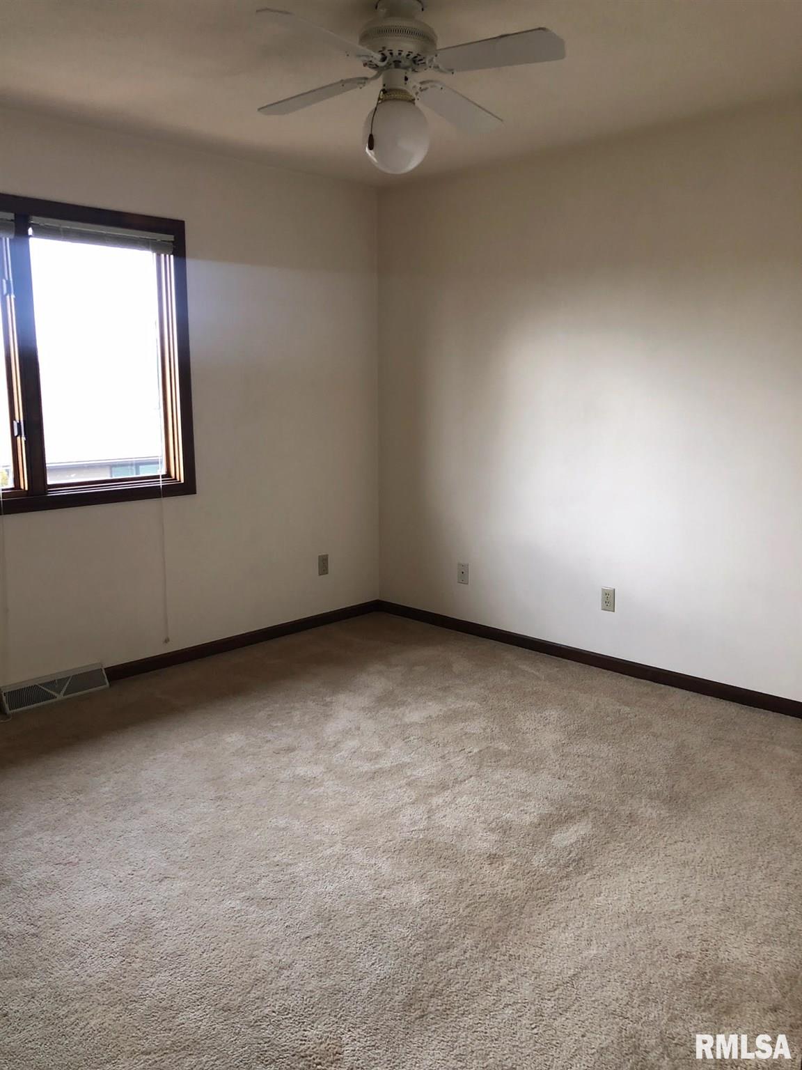 1907 BAYVIEW Court