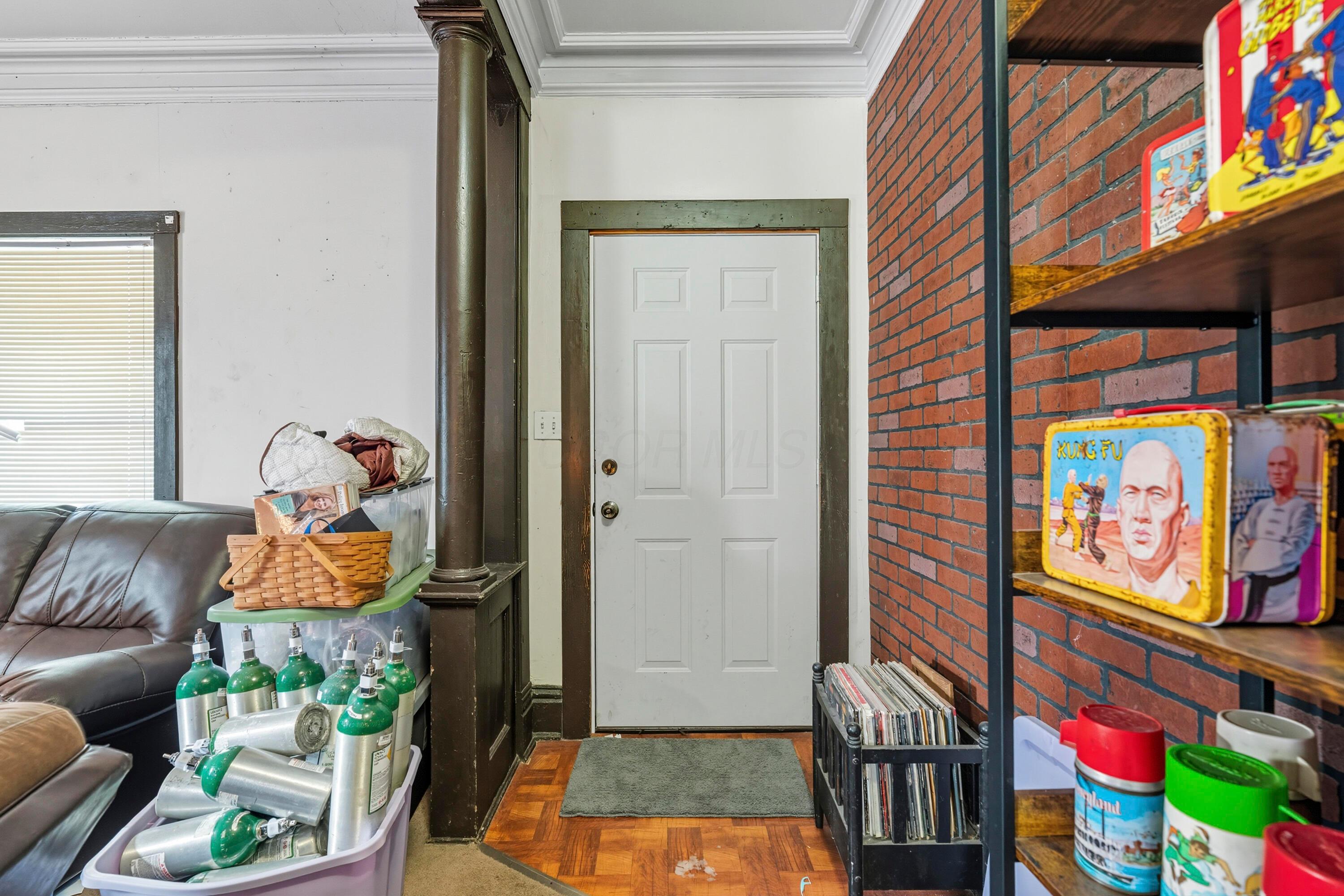 130 W Temple Street