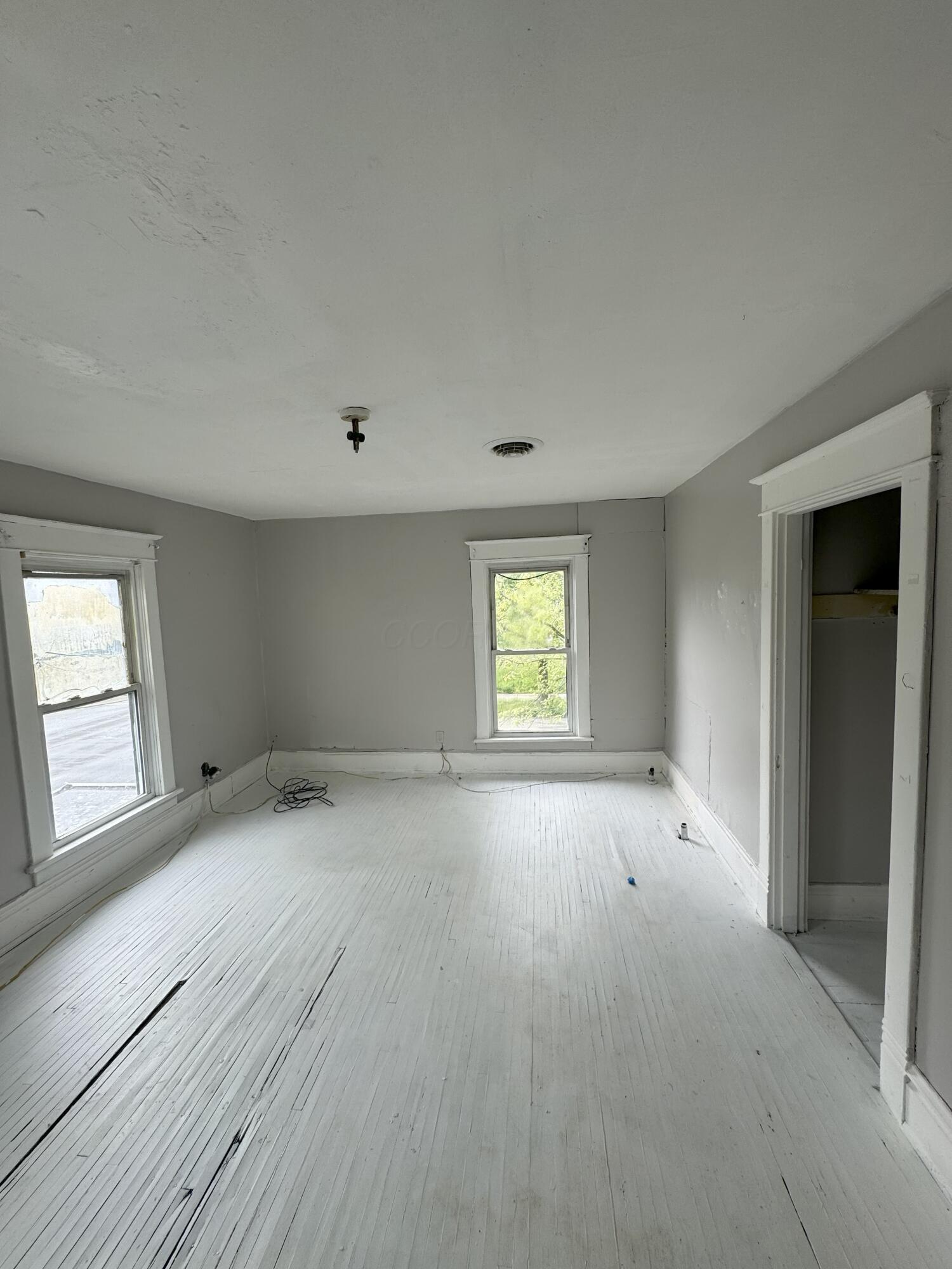 130 W Temple Street