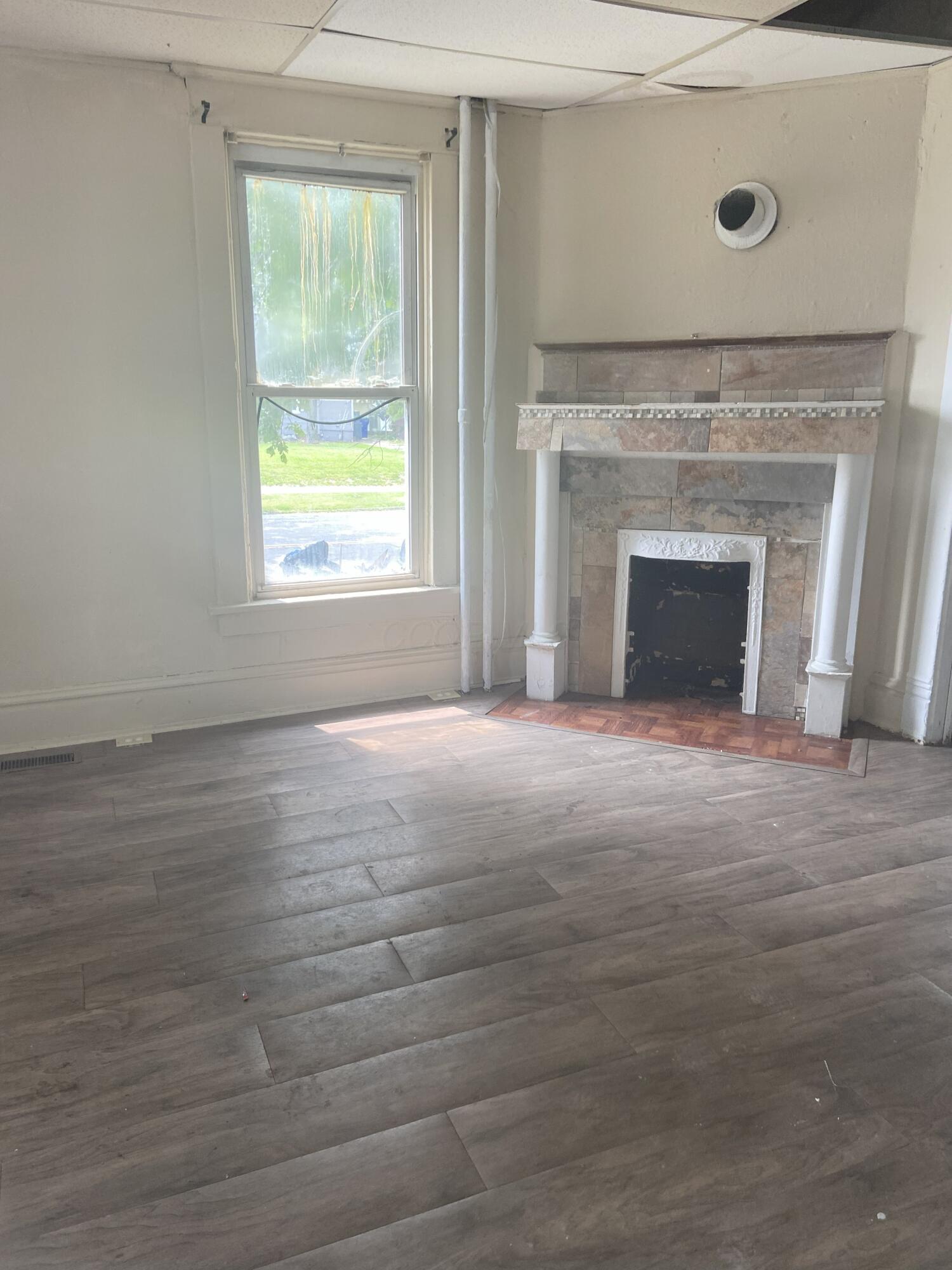 130 W Temple Street