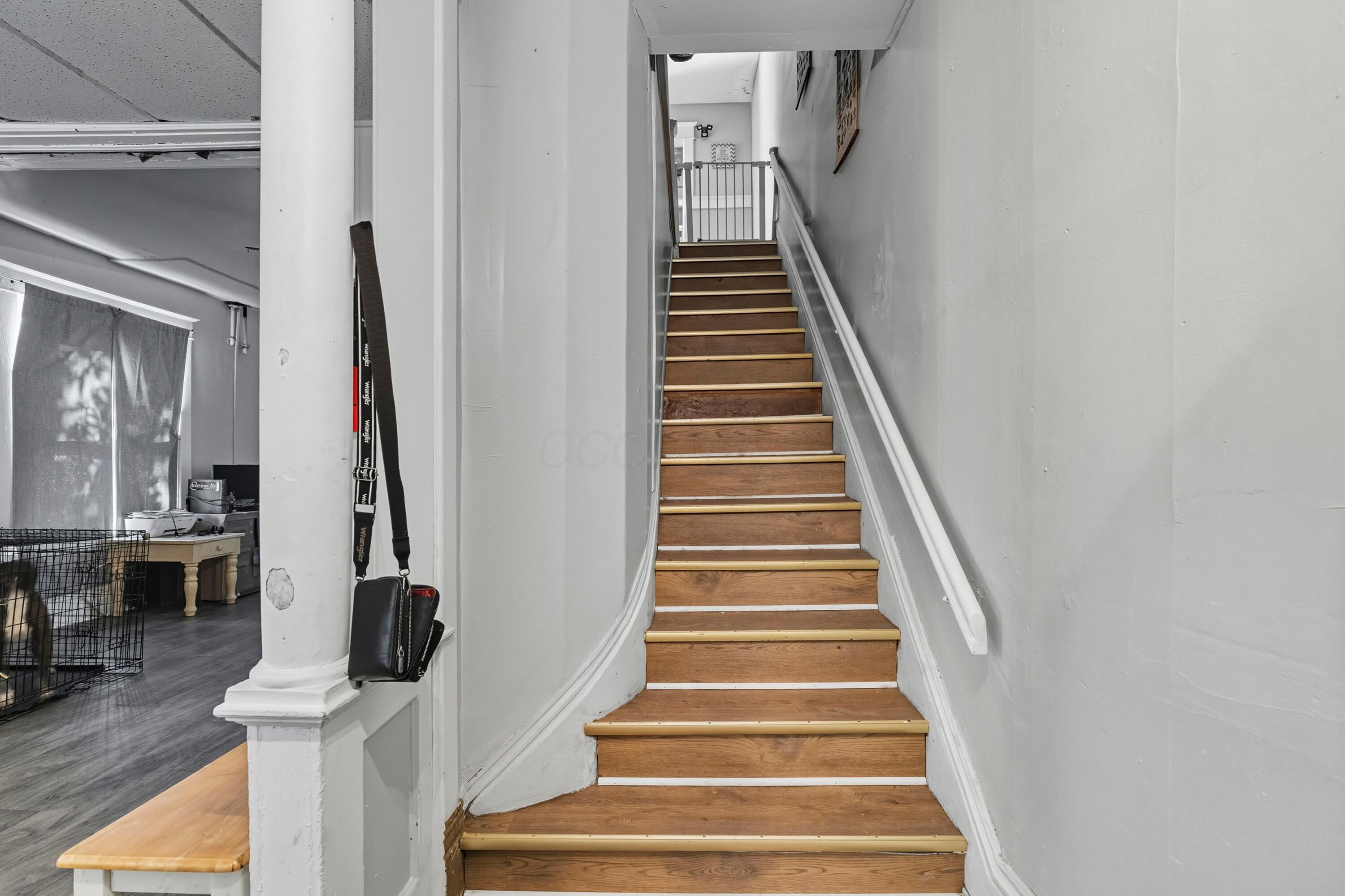 130 W Temple Street