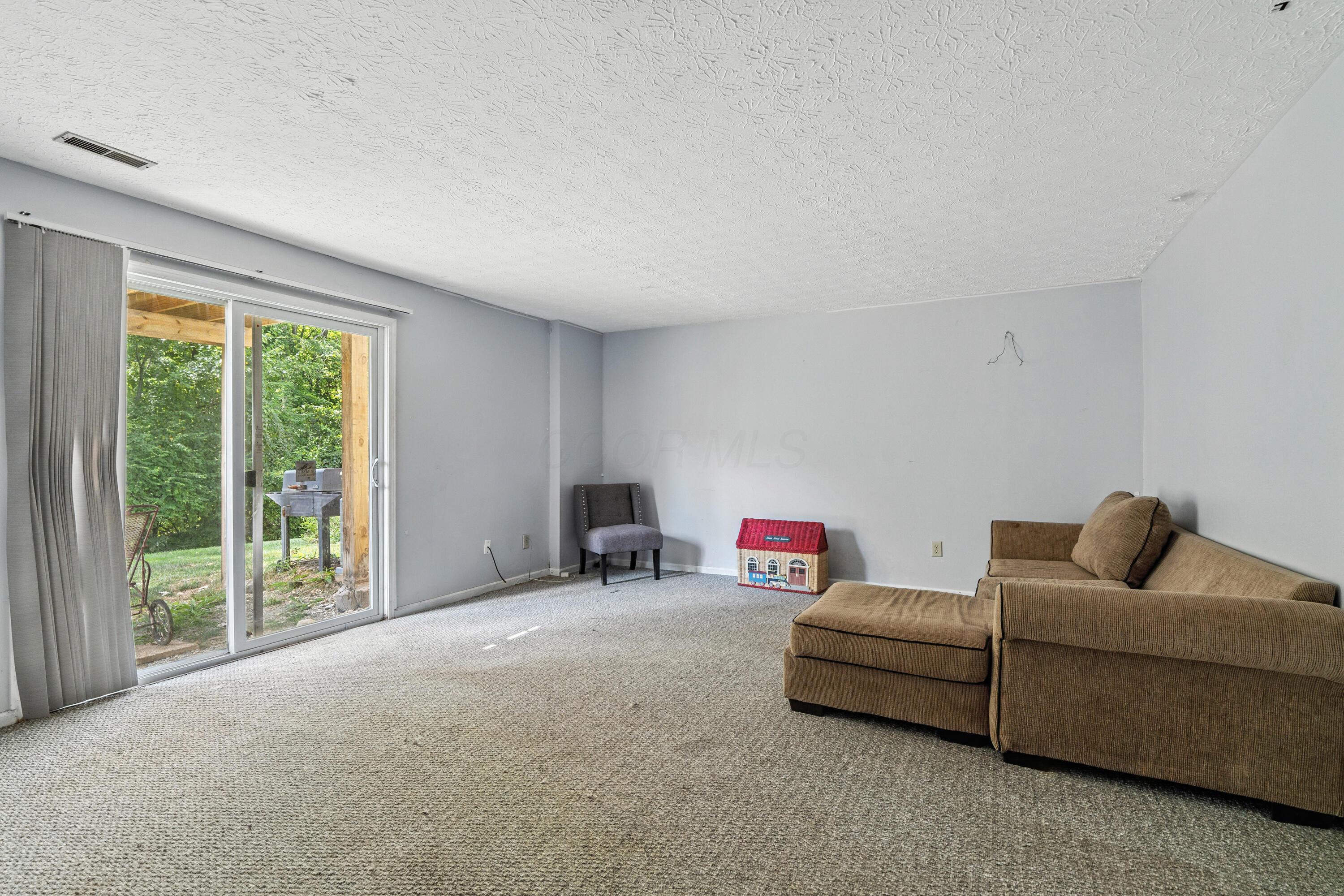 1923 Noble Run Way, 42
