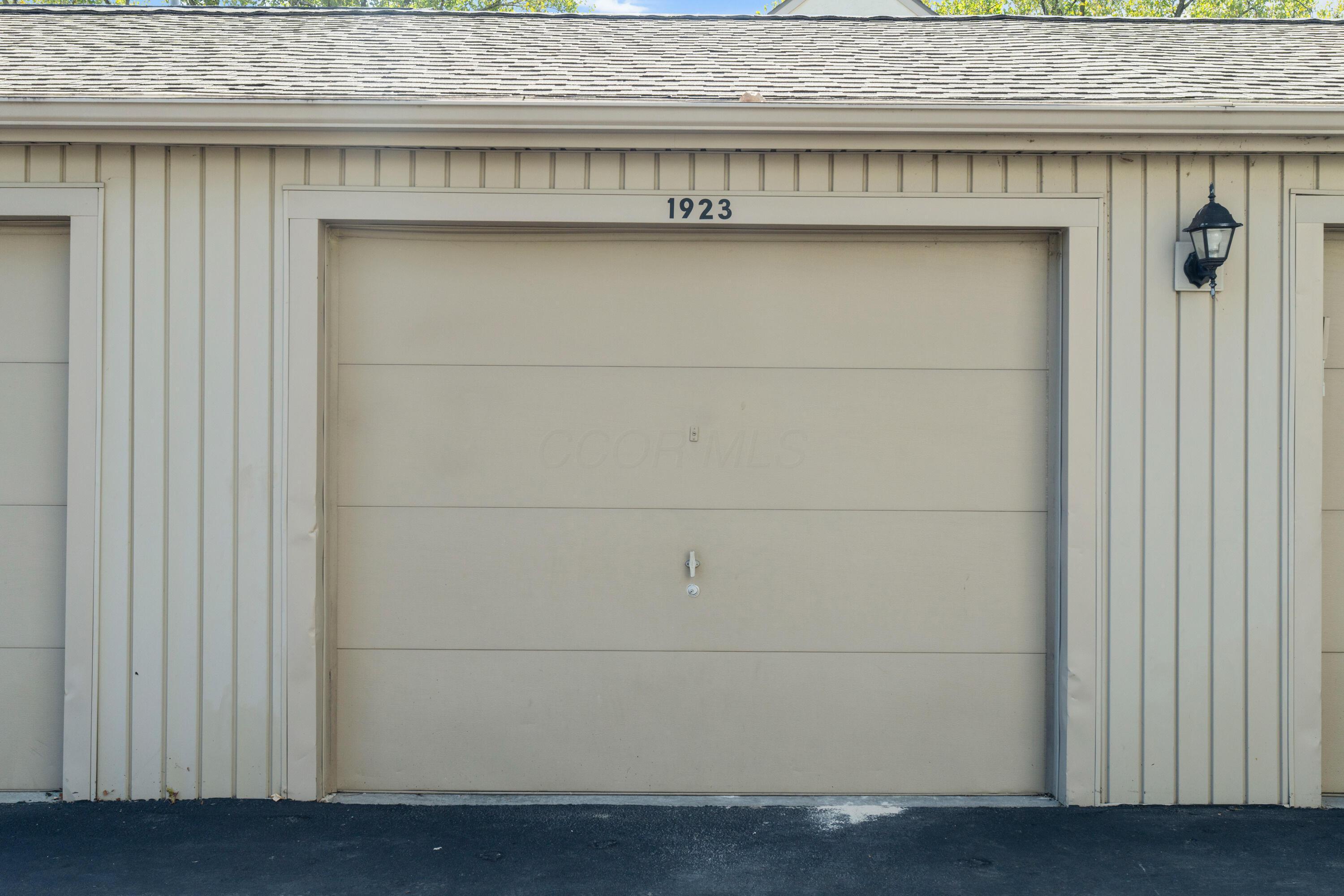 1923 Noble Run Way, 42