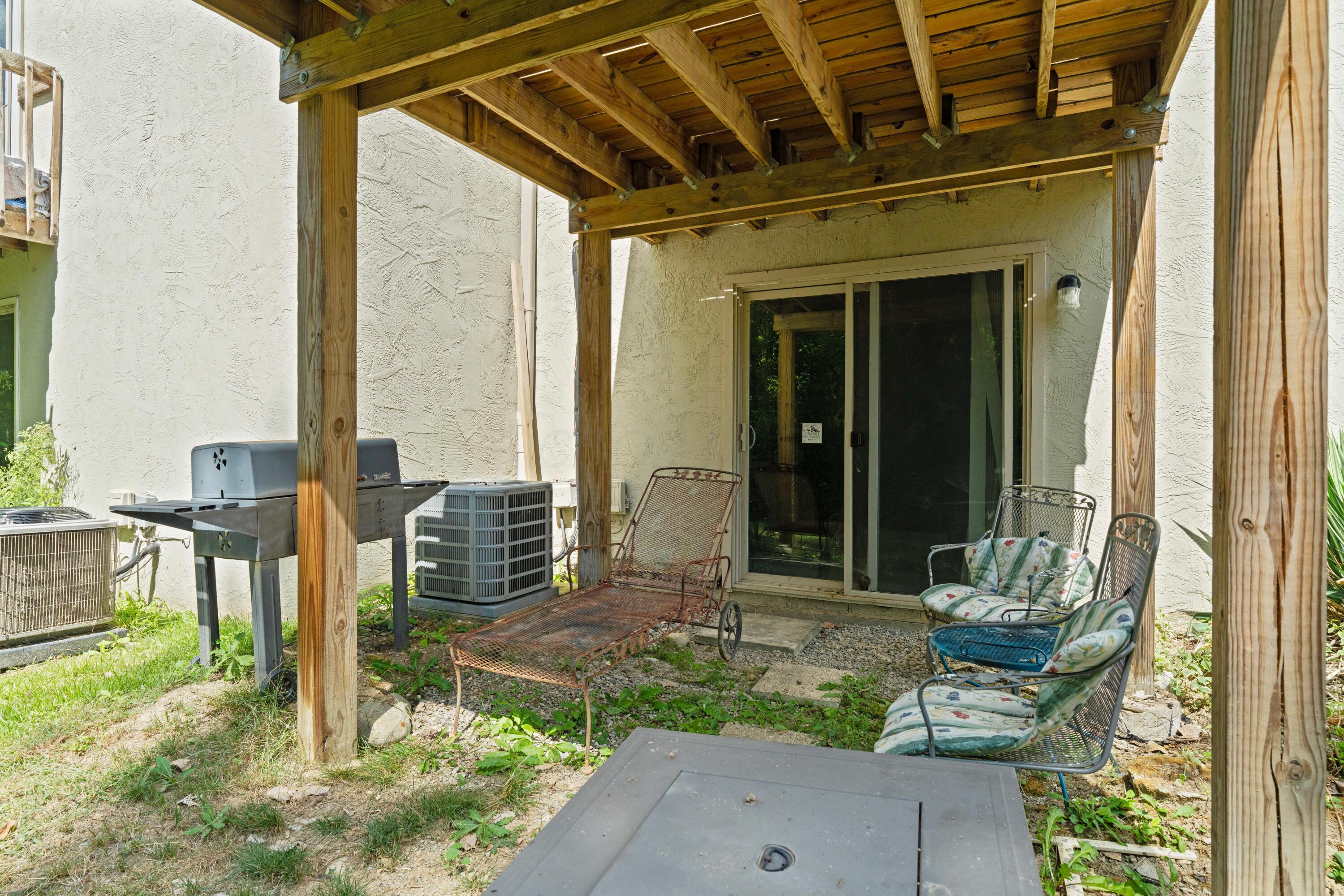 1923 Noble Run Way, 42