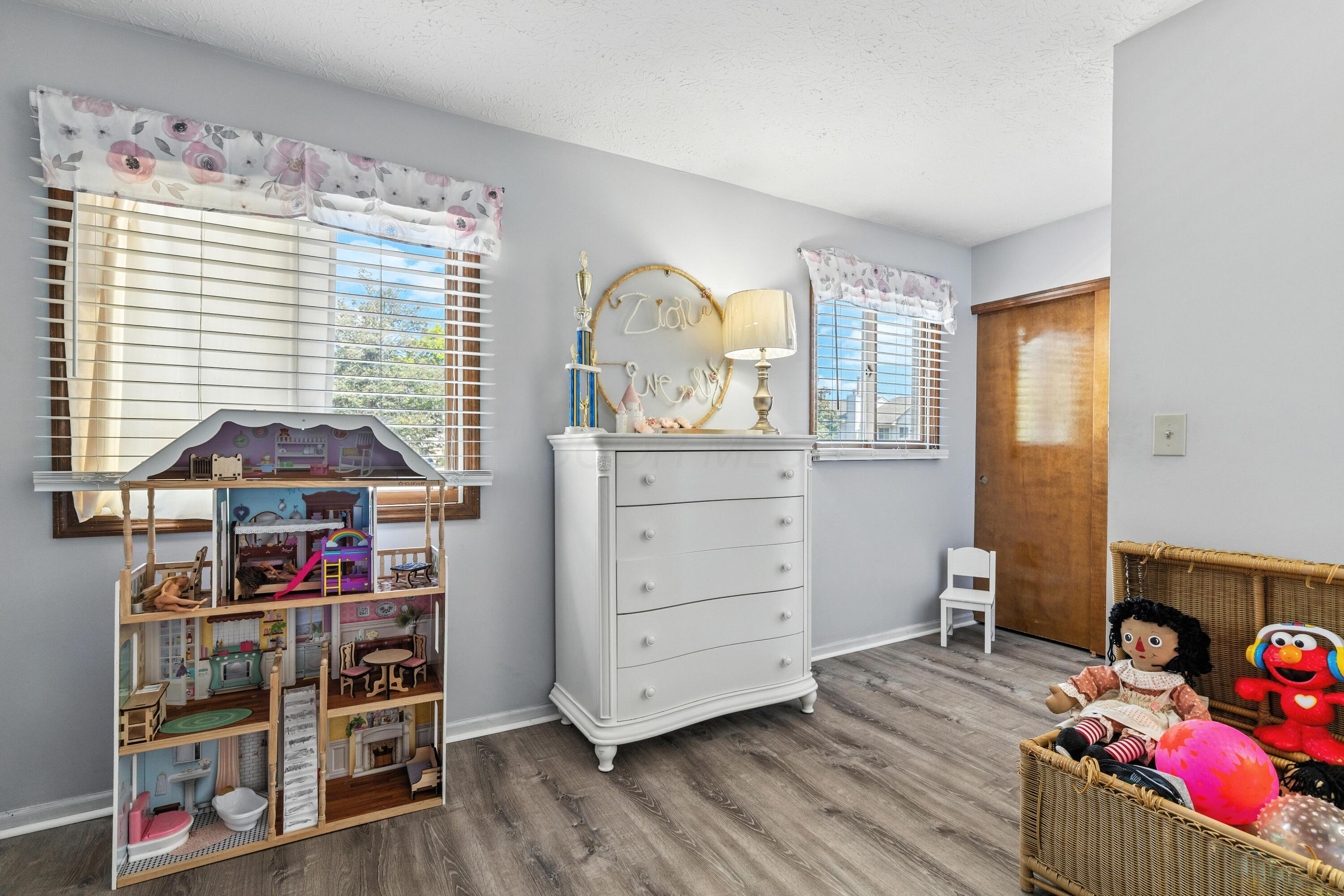 1923 Noble Run Way, 42