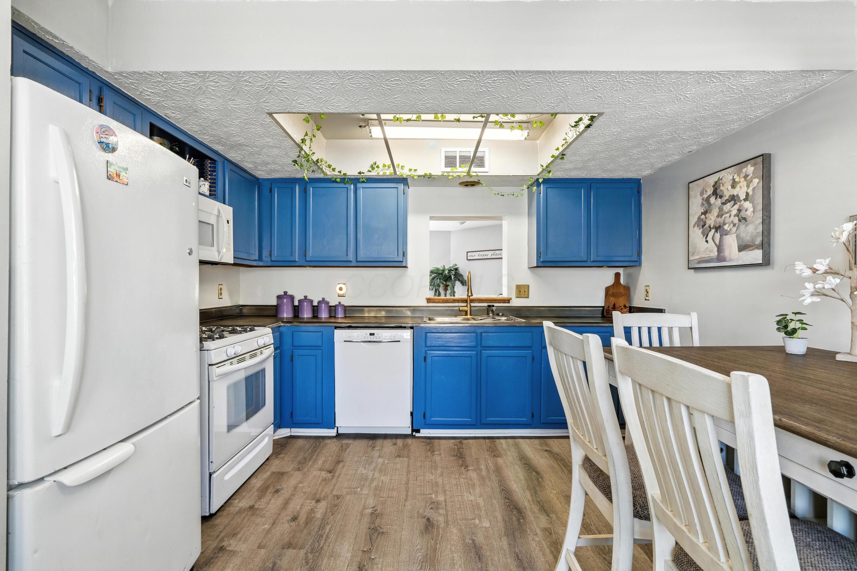 1923 Noble Run Way, 42