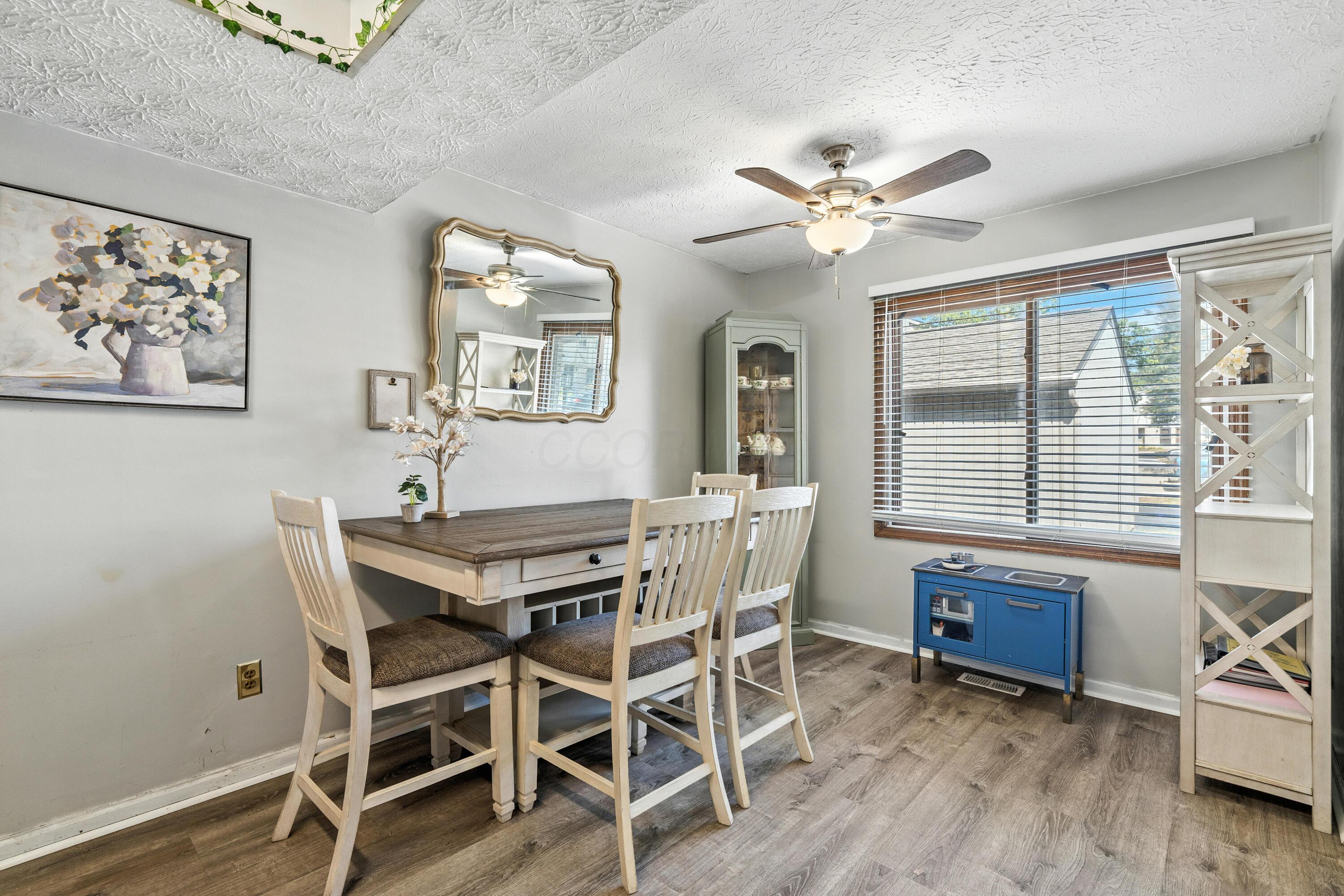 1923 Noble Run Way, 42