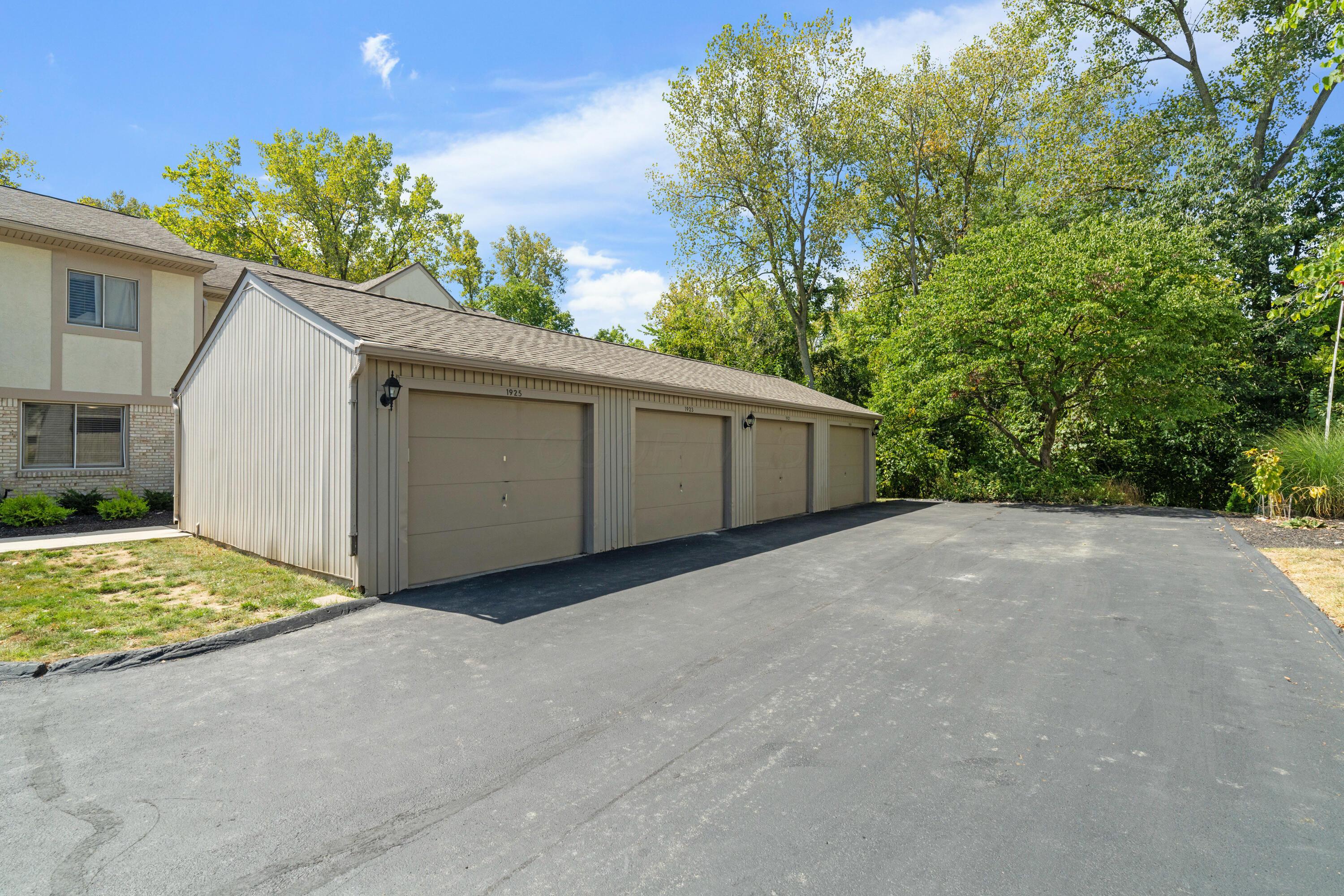1923 Noble Run Way, 42