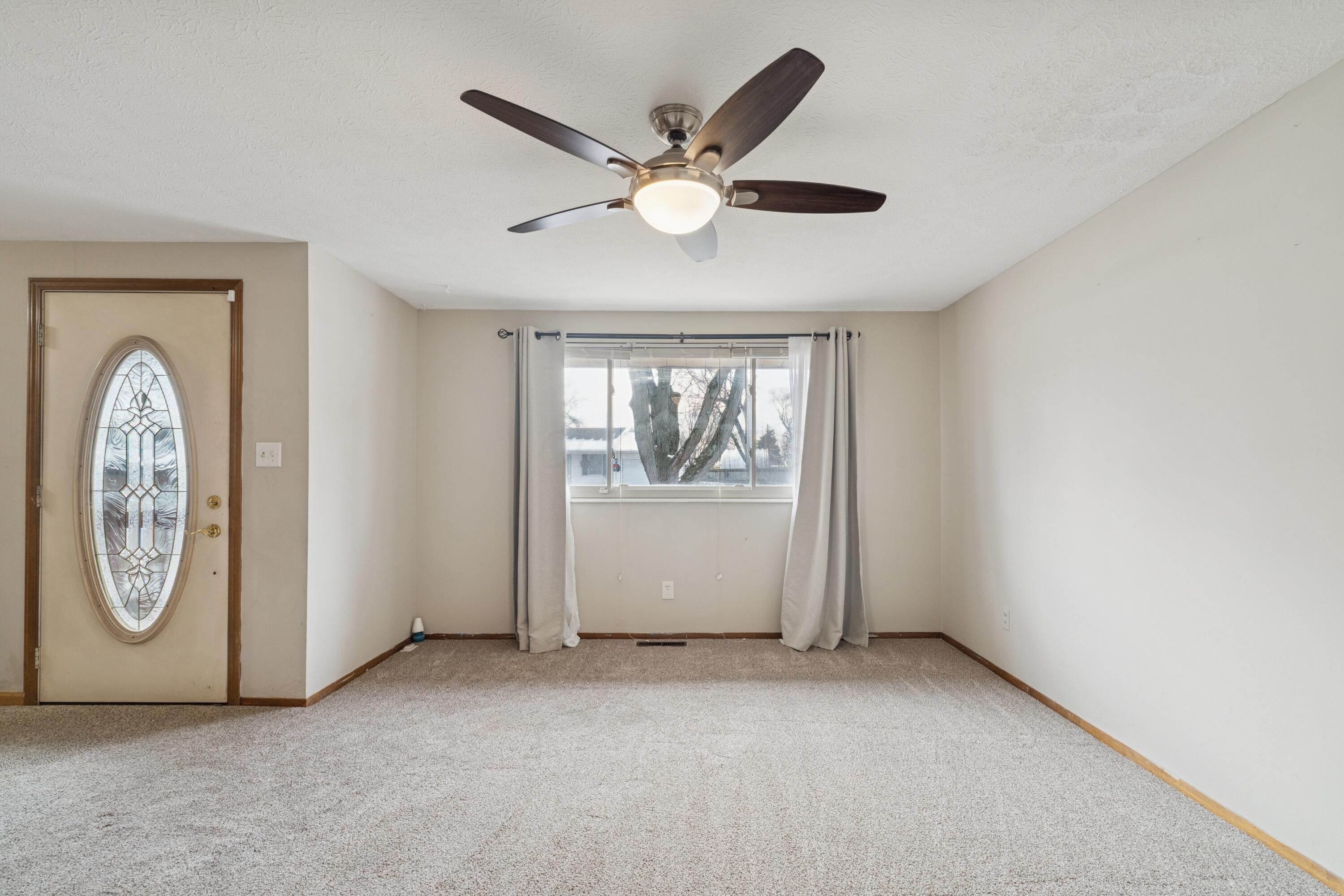 1460 Burnley Square N