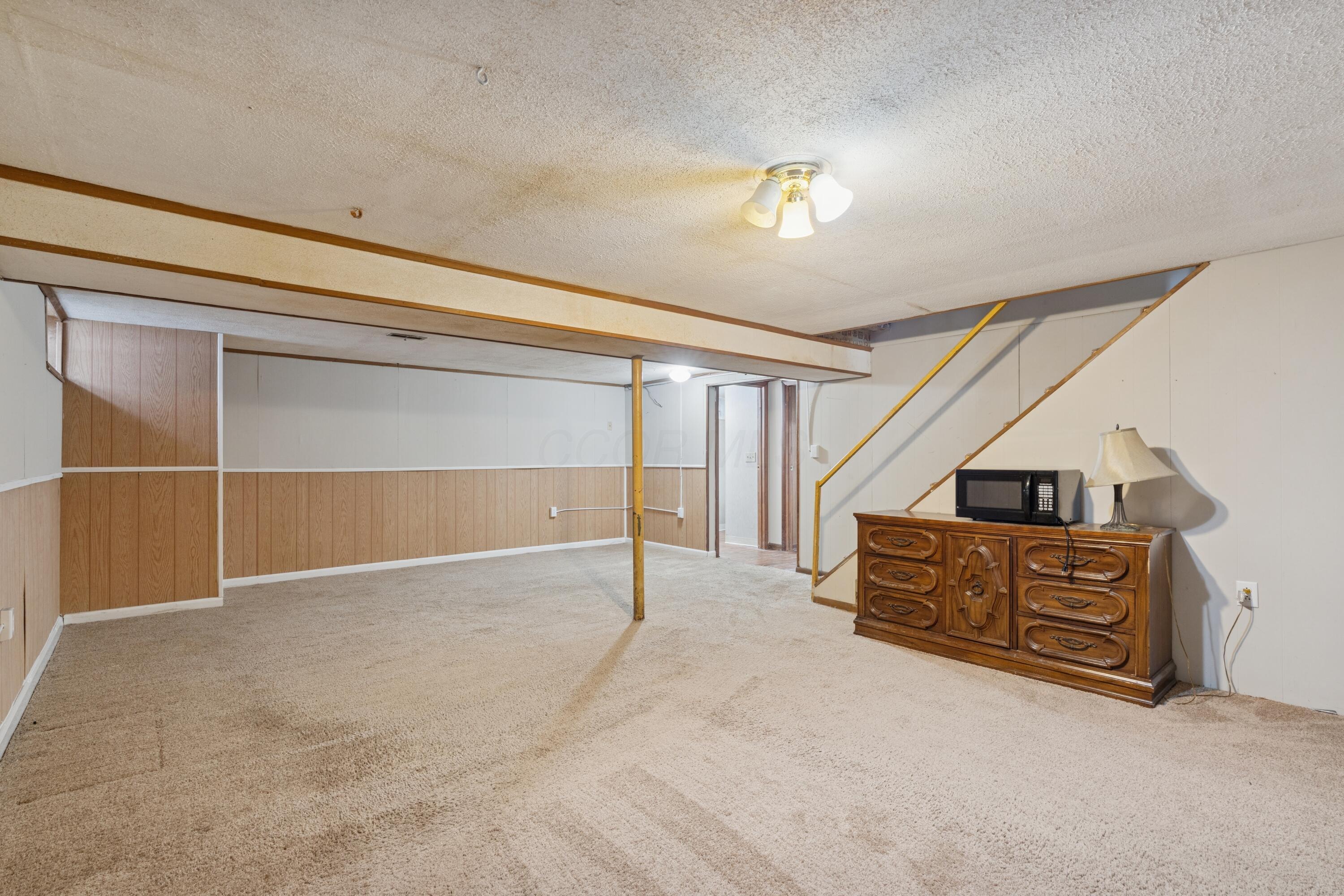 1460 Burnley Square N