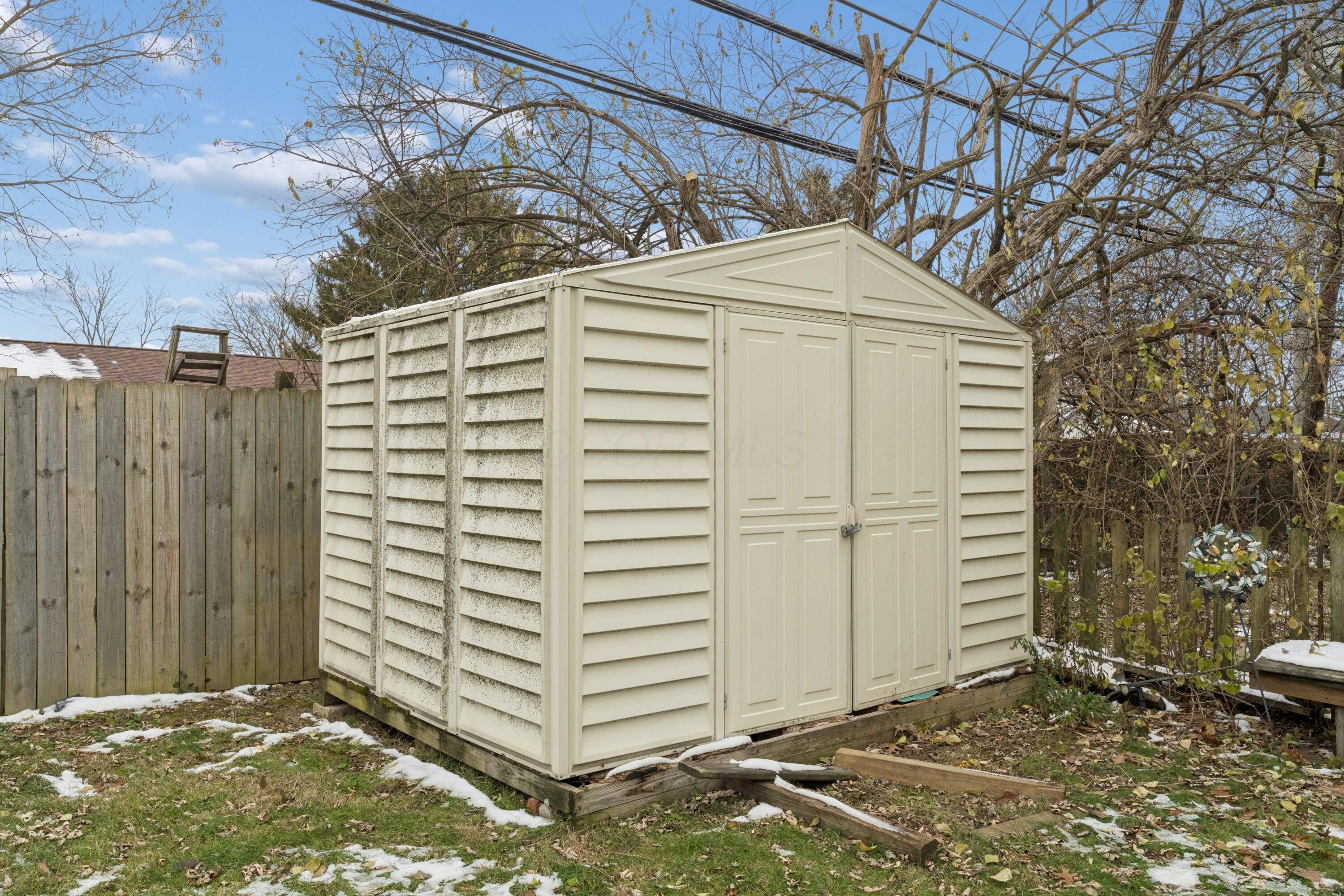 1460 Burnley Square N