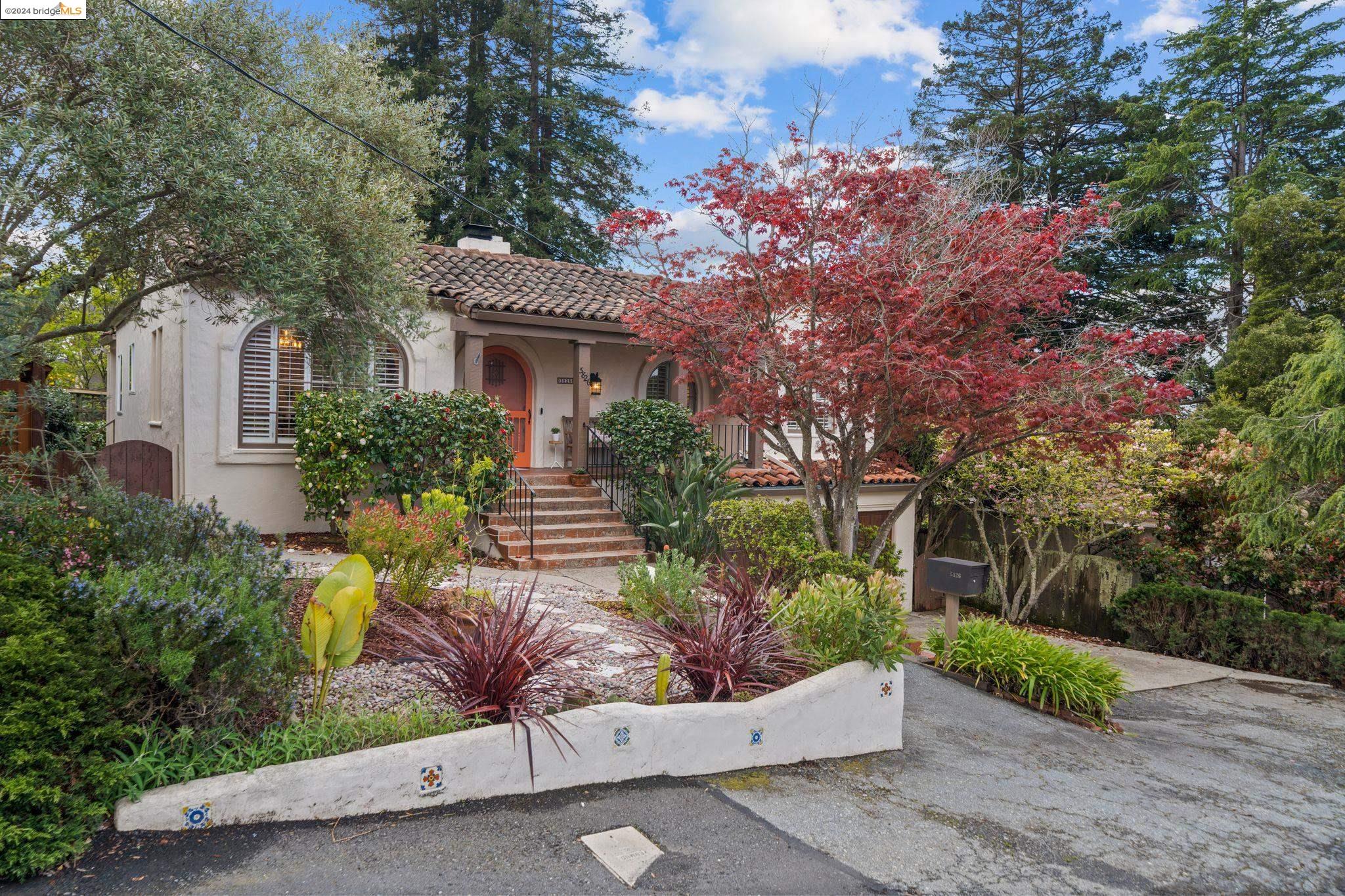 5826 Amy Dr