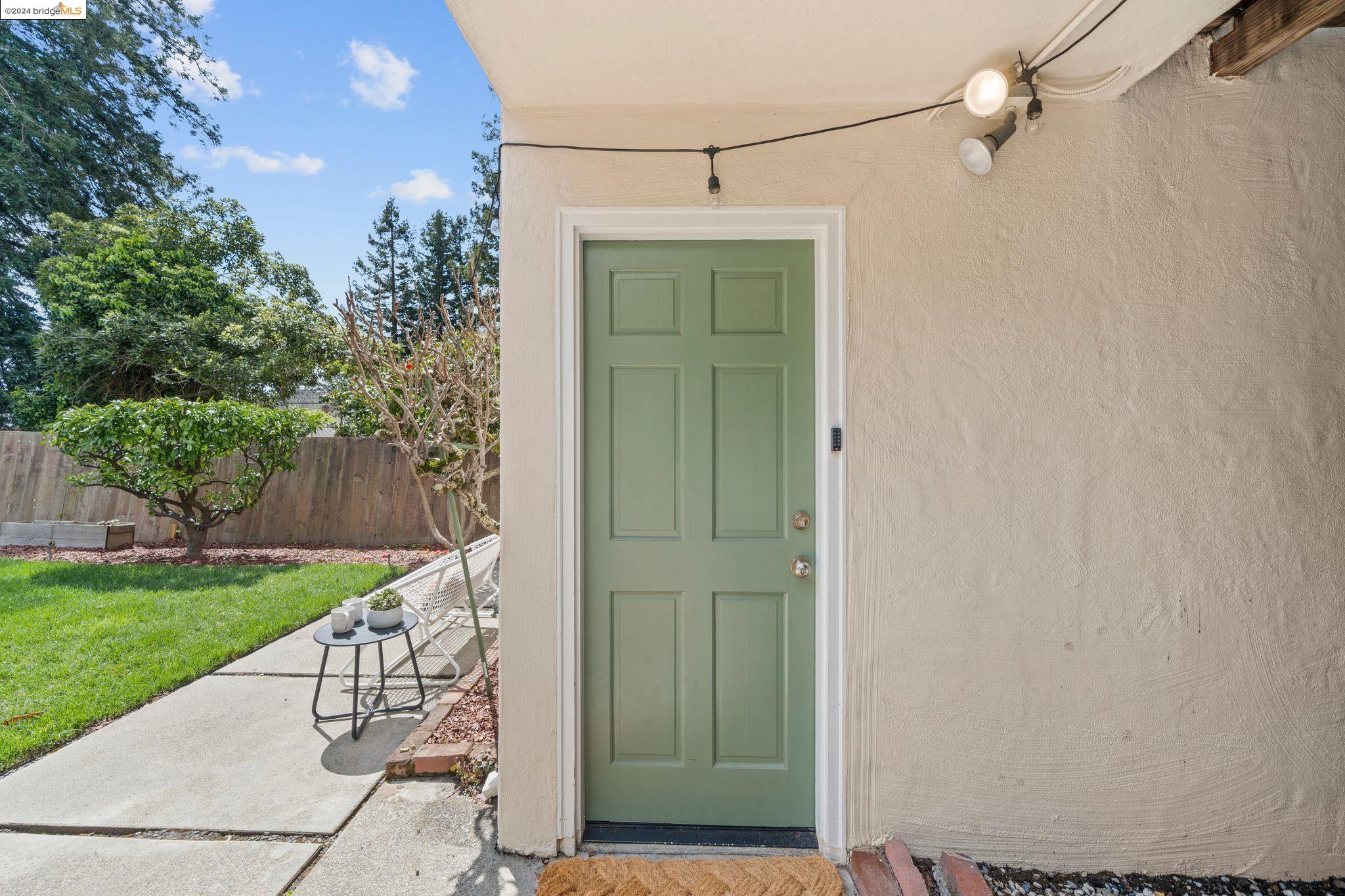 5826 Amy Dr