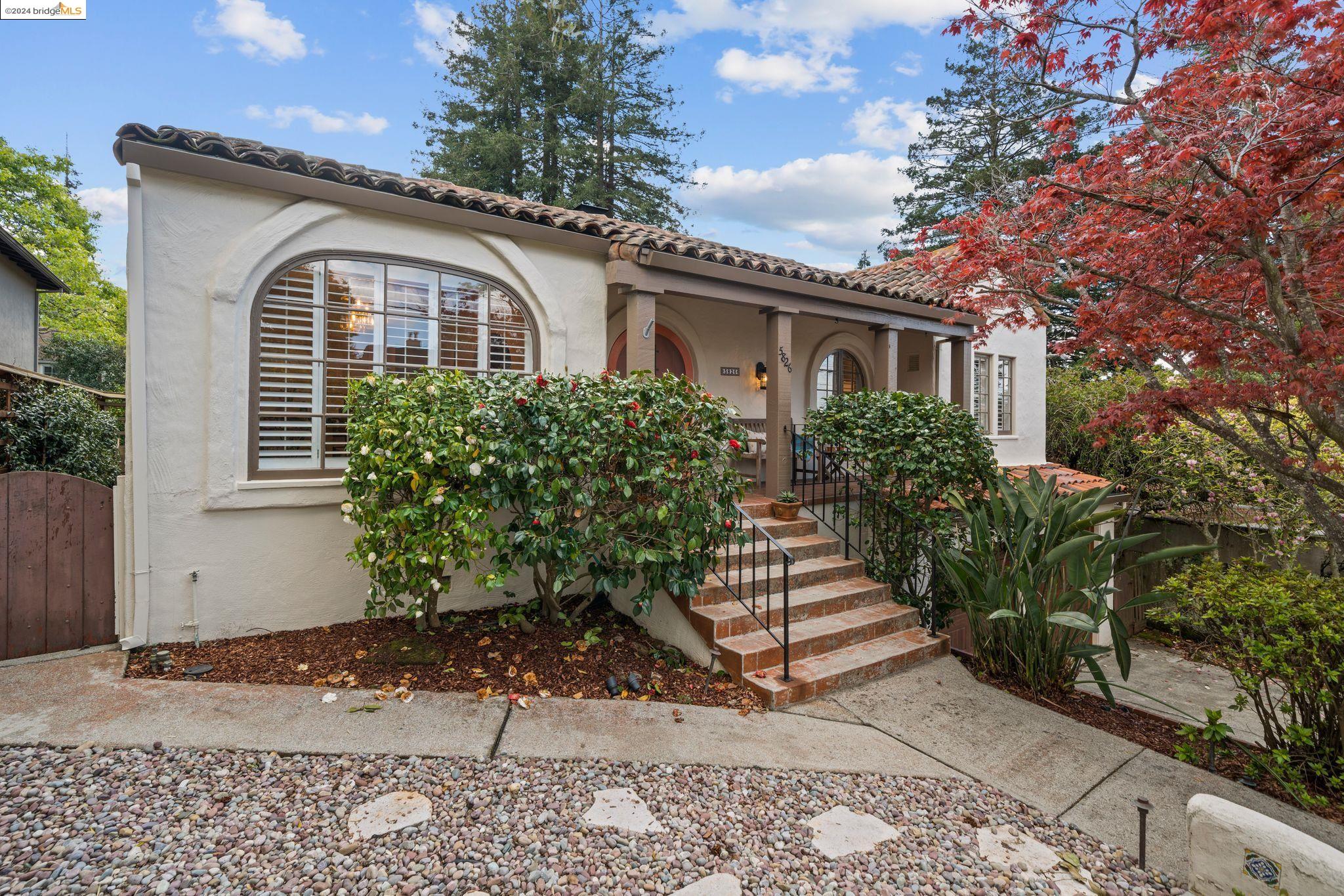 5826 Amy Dr