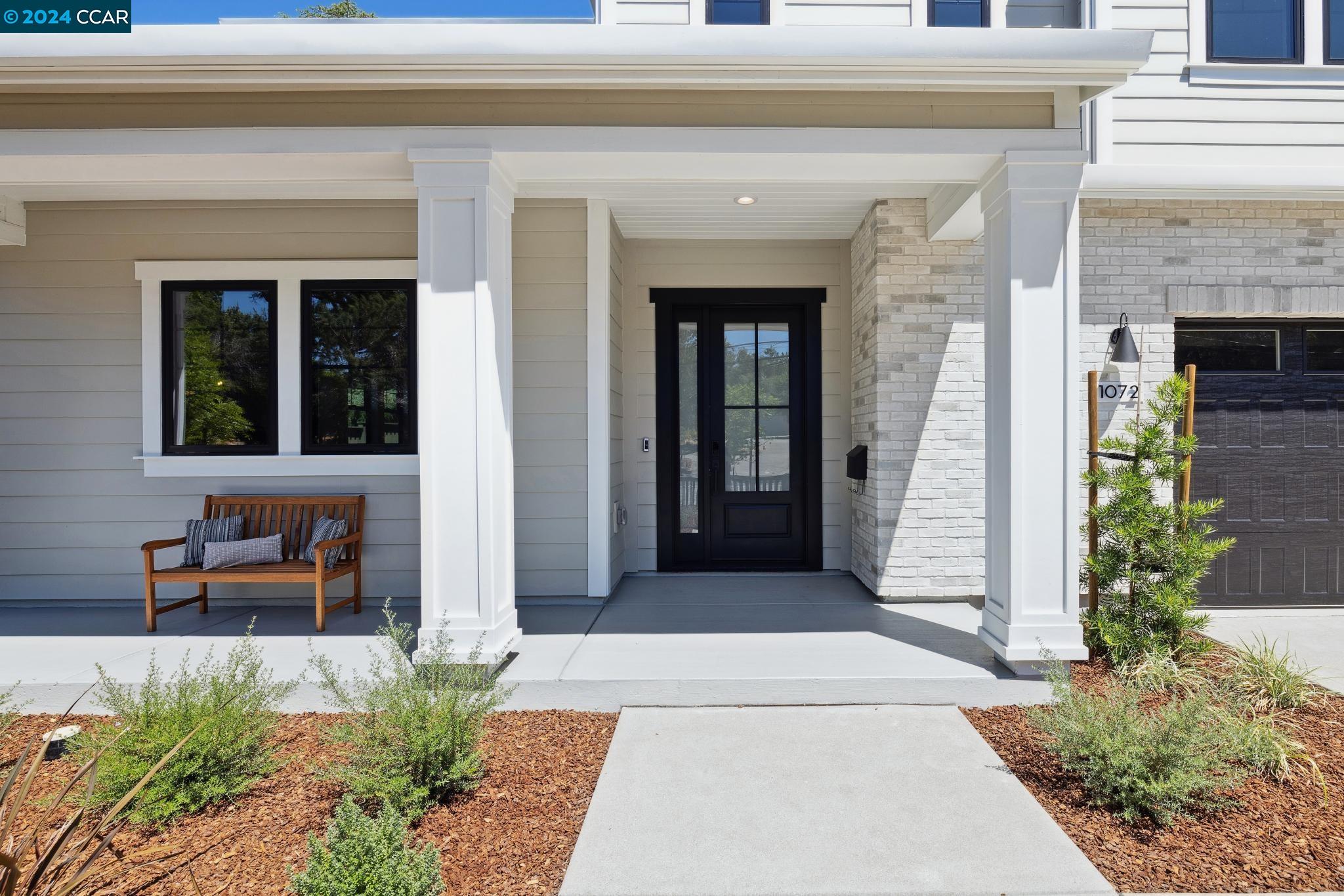 1072 Mountain View Blvd