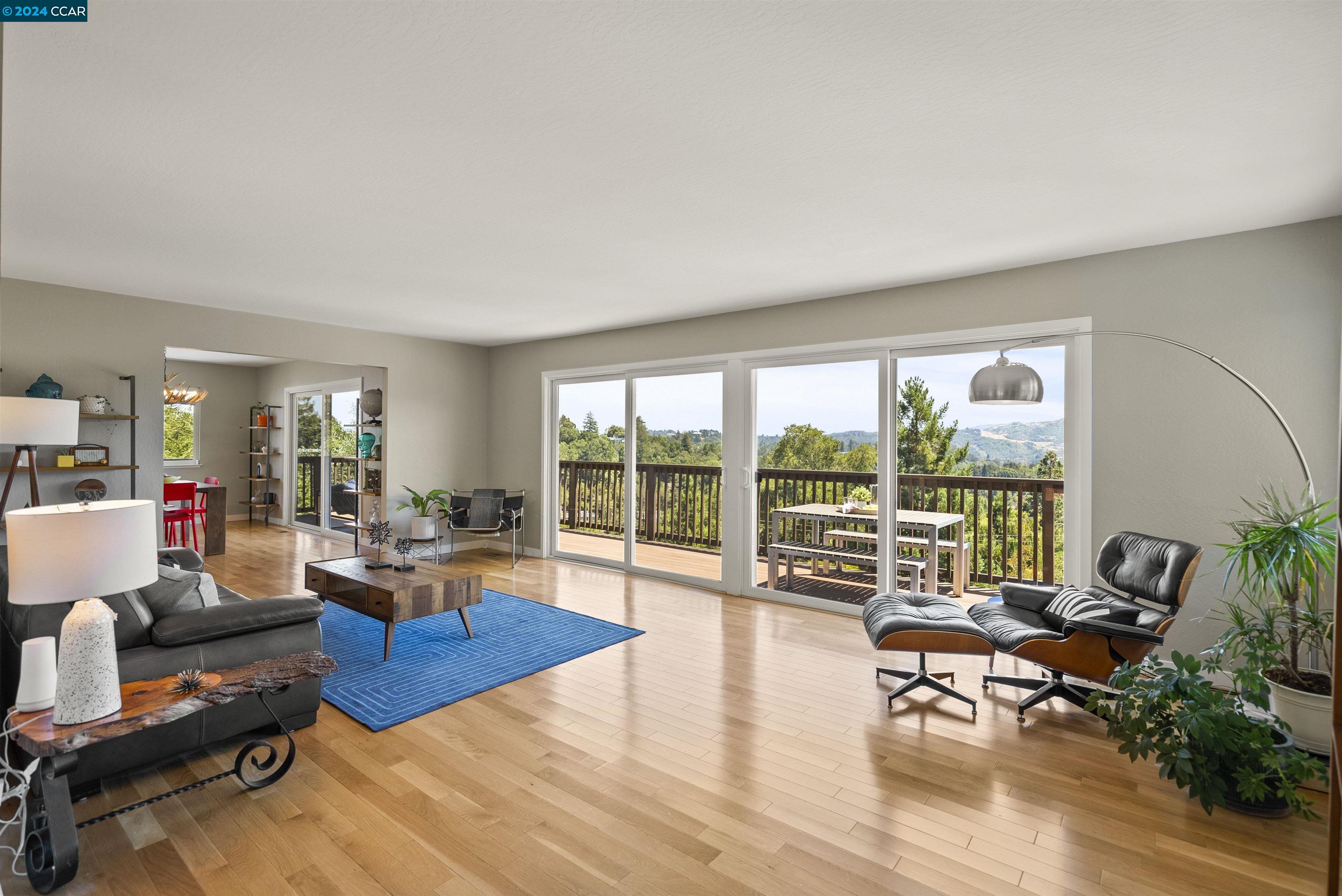 38 El Gavilan Rd