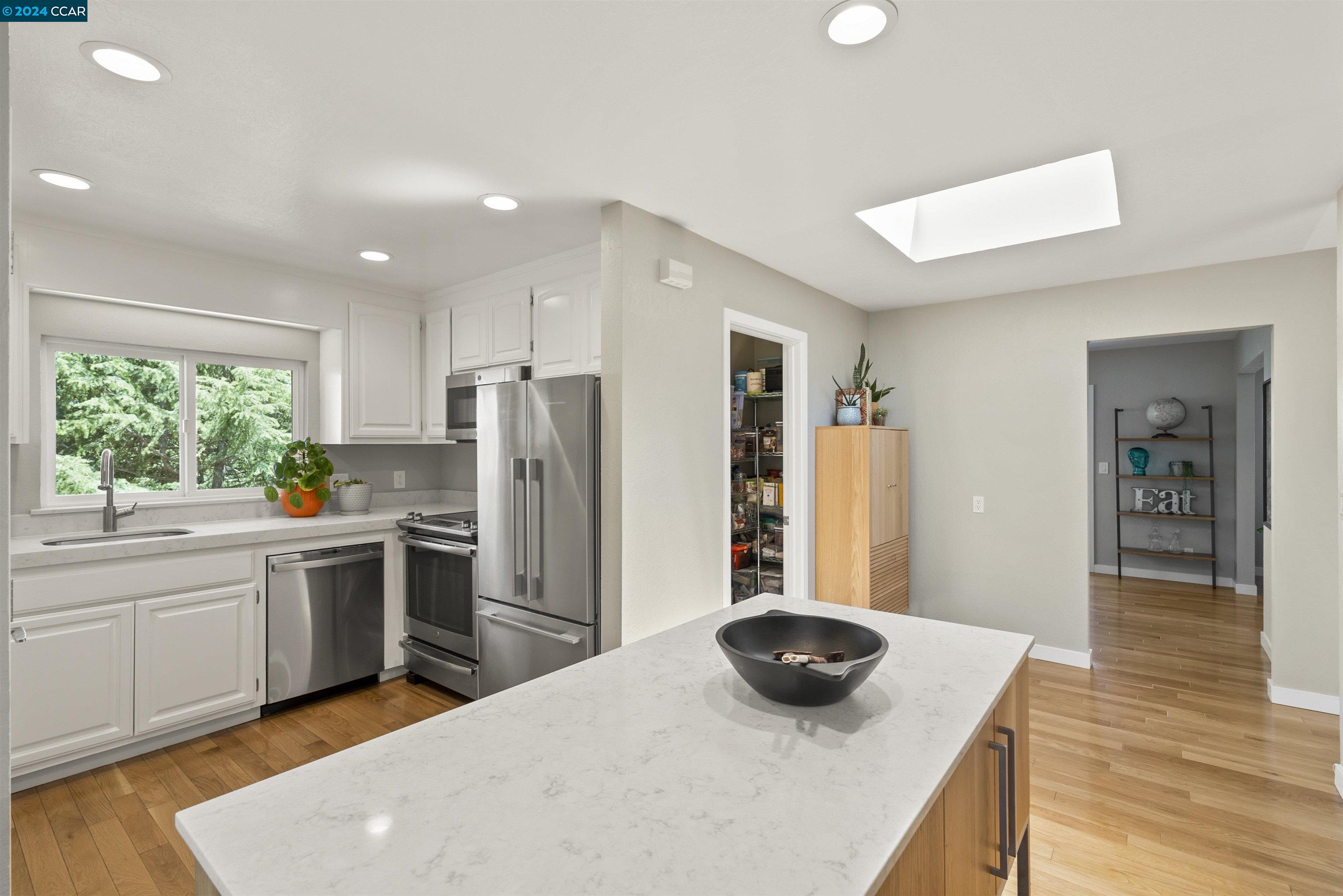 38 El Gavilan Rd