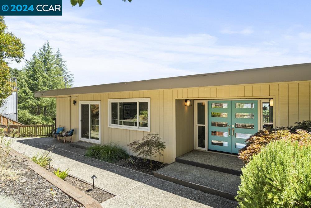 38 El Gavilan Rd