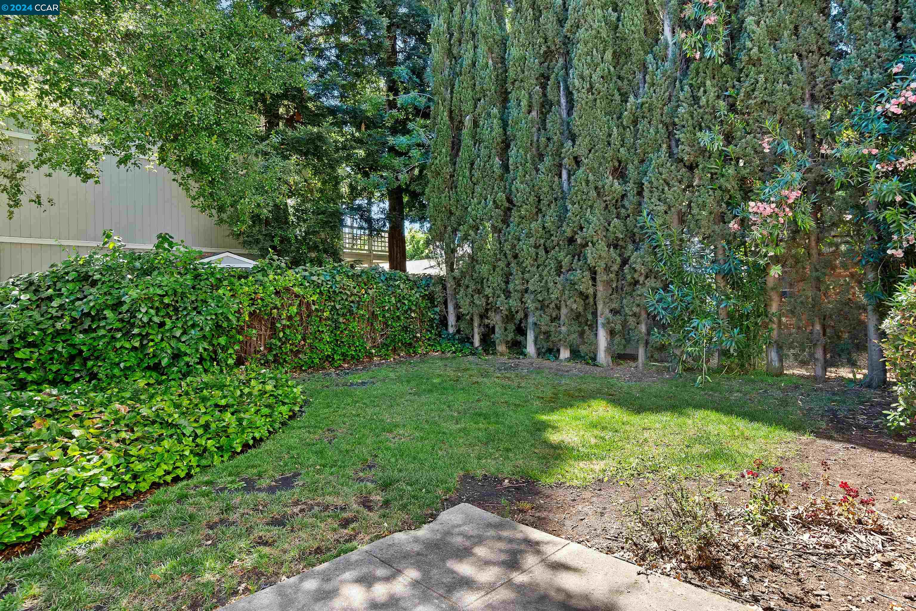 2714 Jones Rd