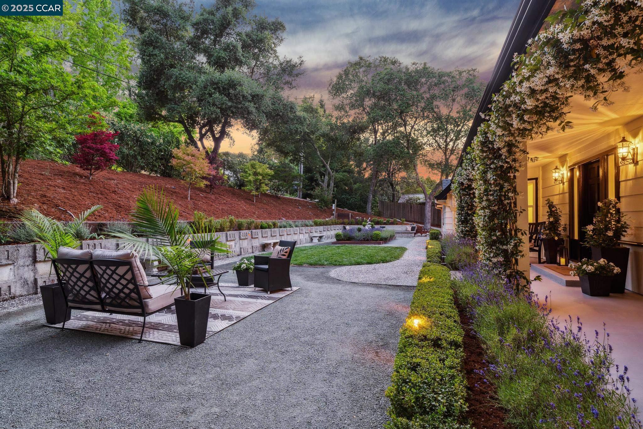 6 Greenwood Ct