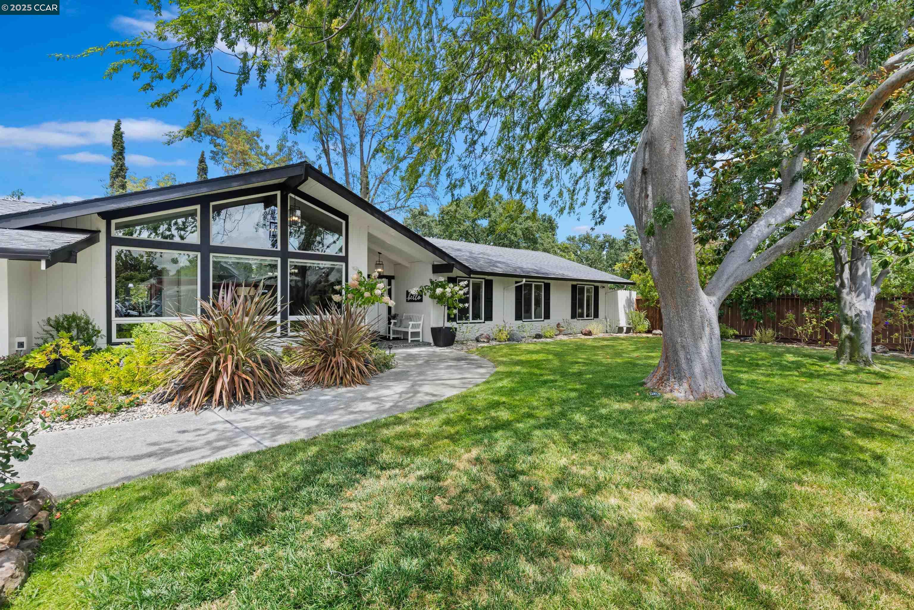 1838 Sunnyvale Ave
