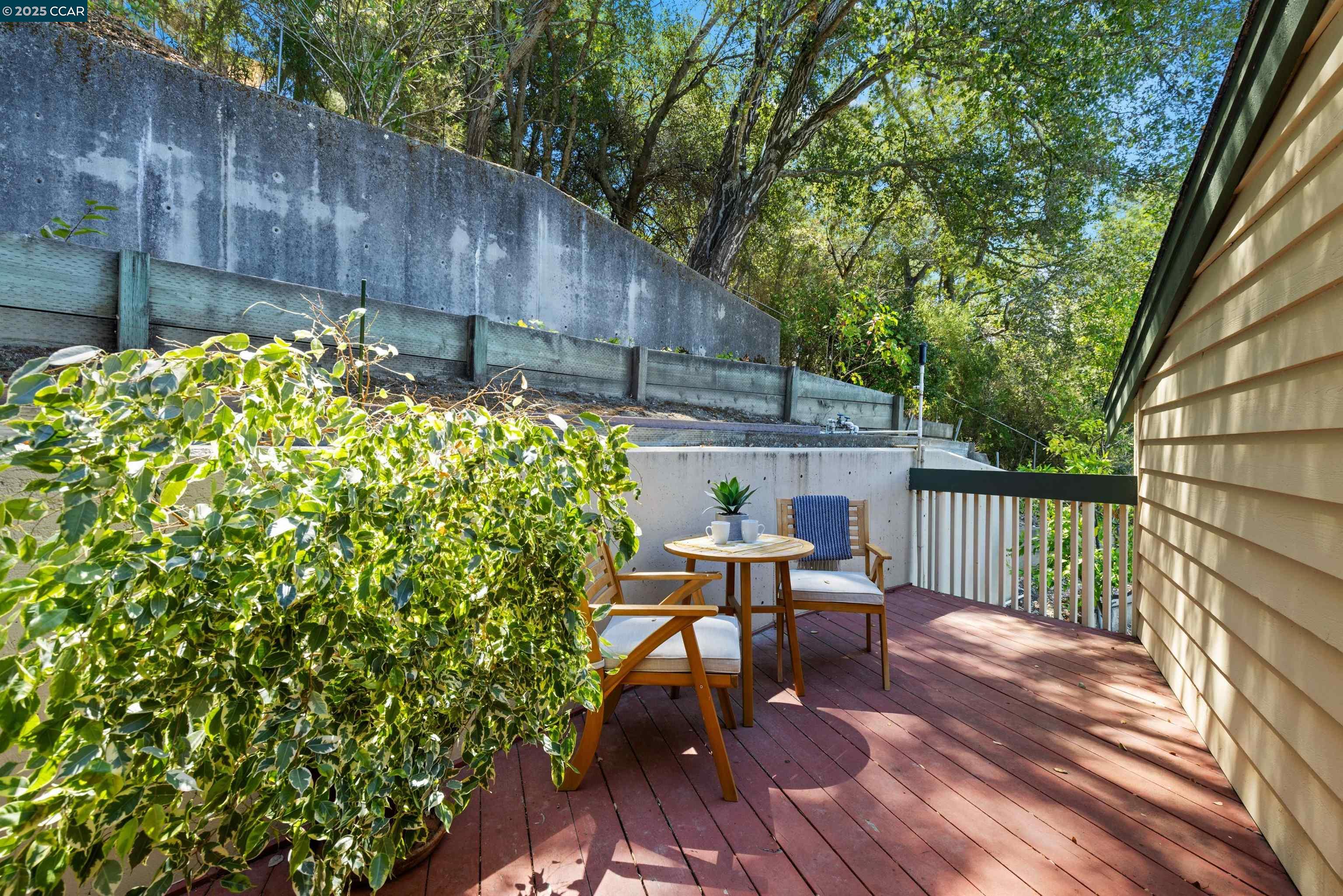 39 Mira Loma Rd