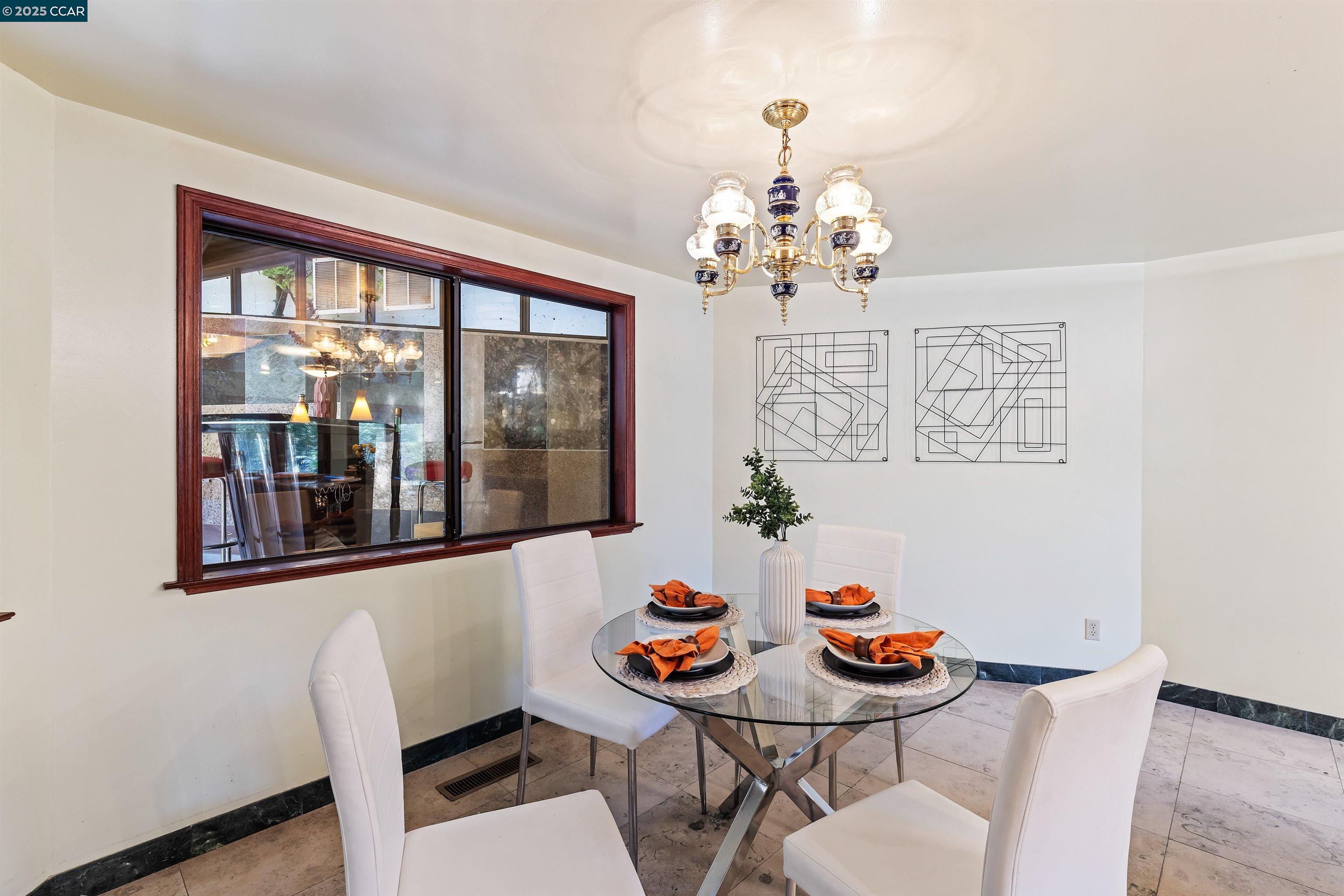 39 Mira Loma Rd
