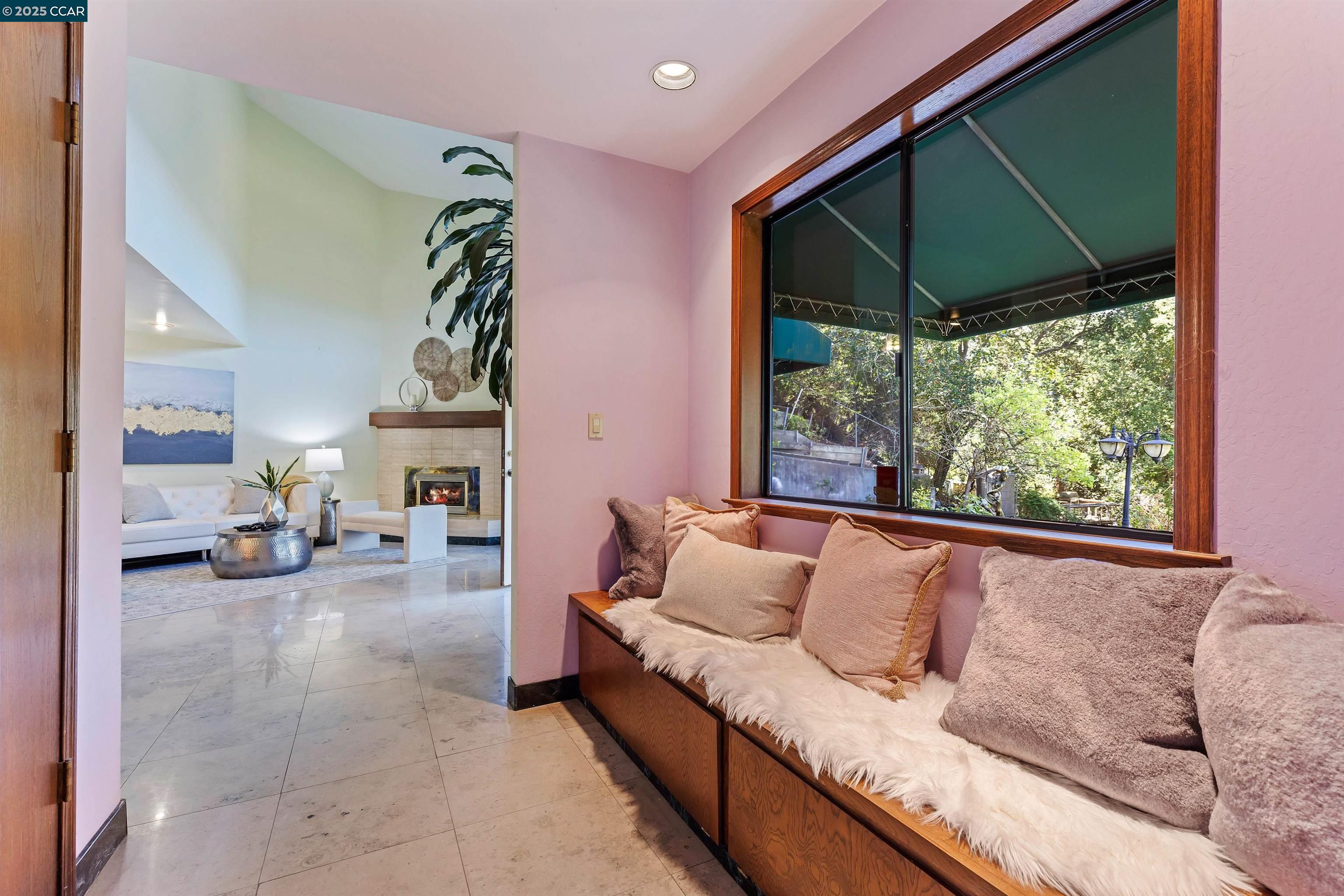 39 Mira Loma Rd