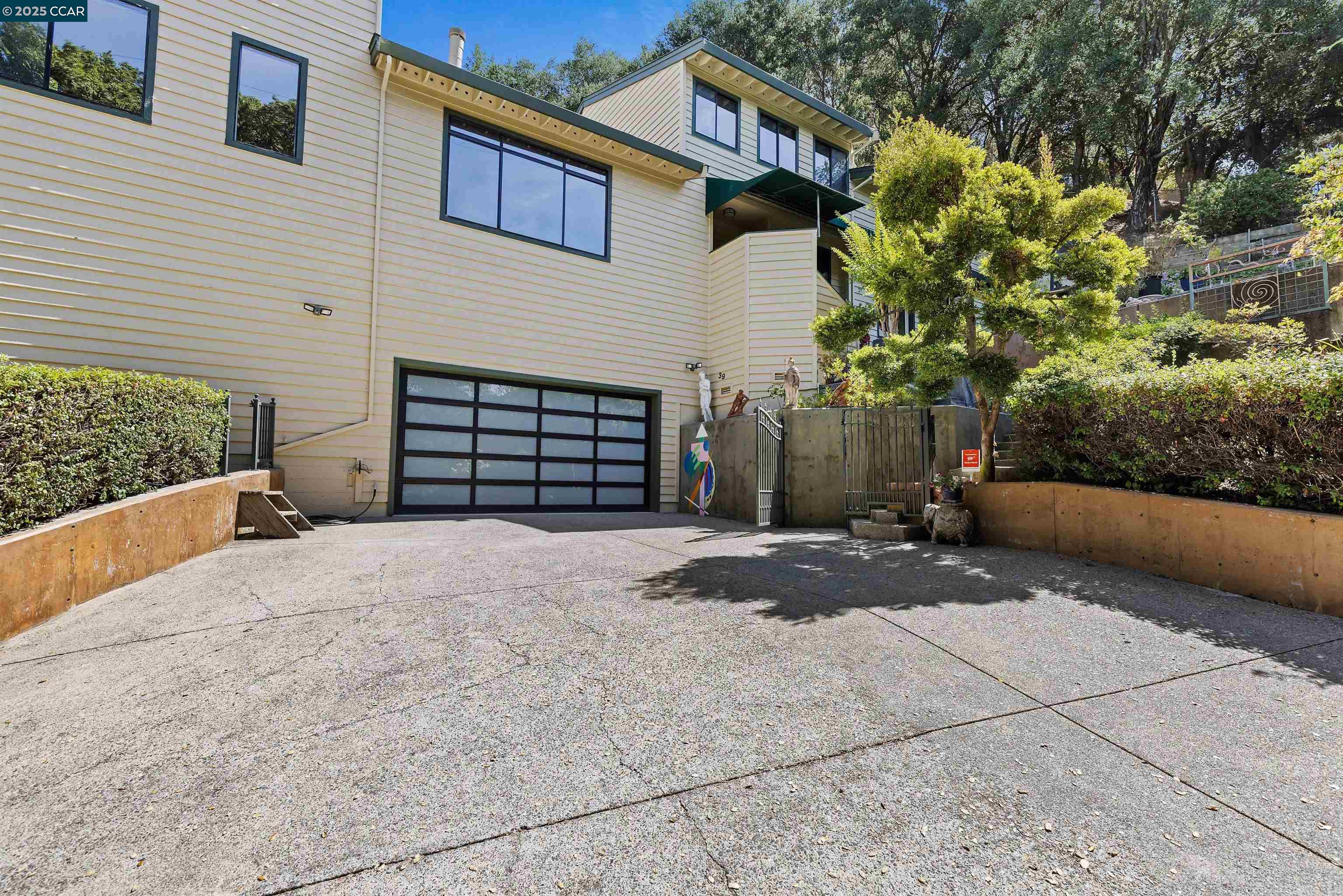 39 Mira Loma Rd