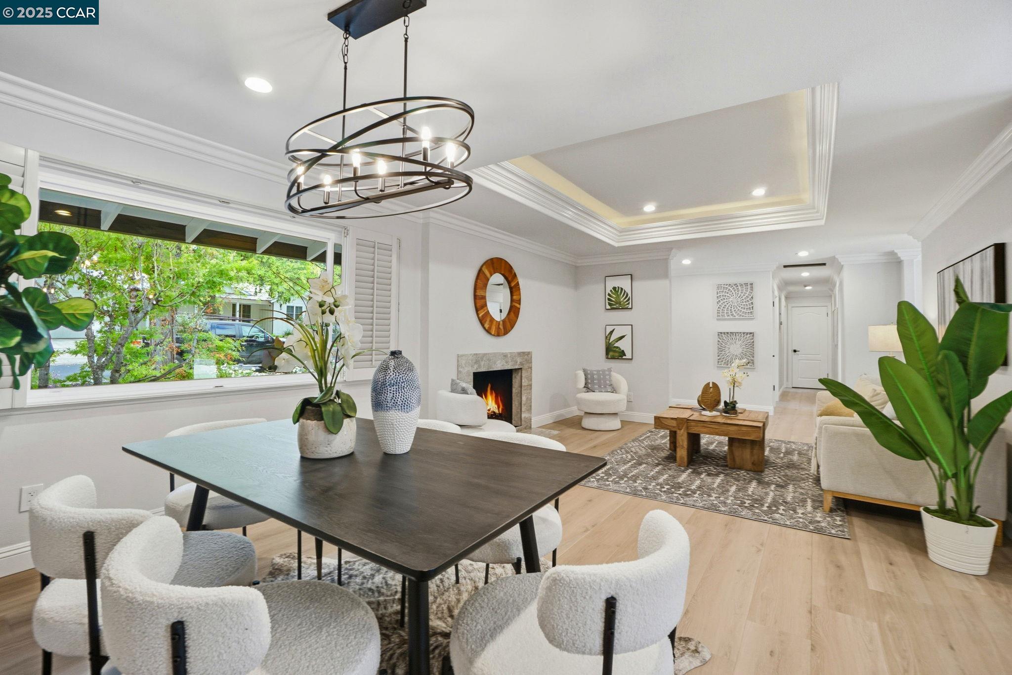3144 Lunada Ln