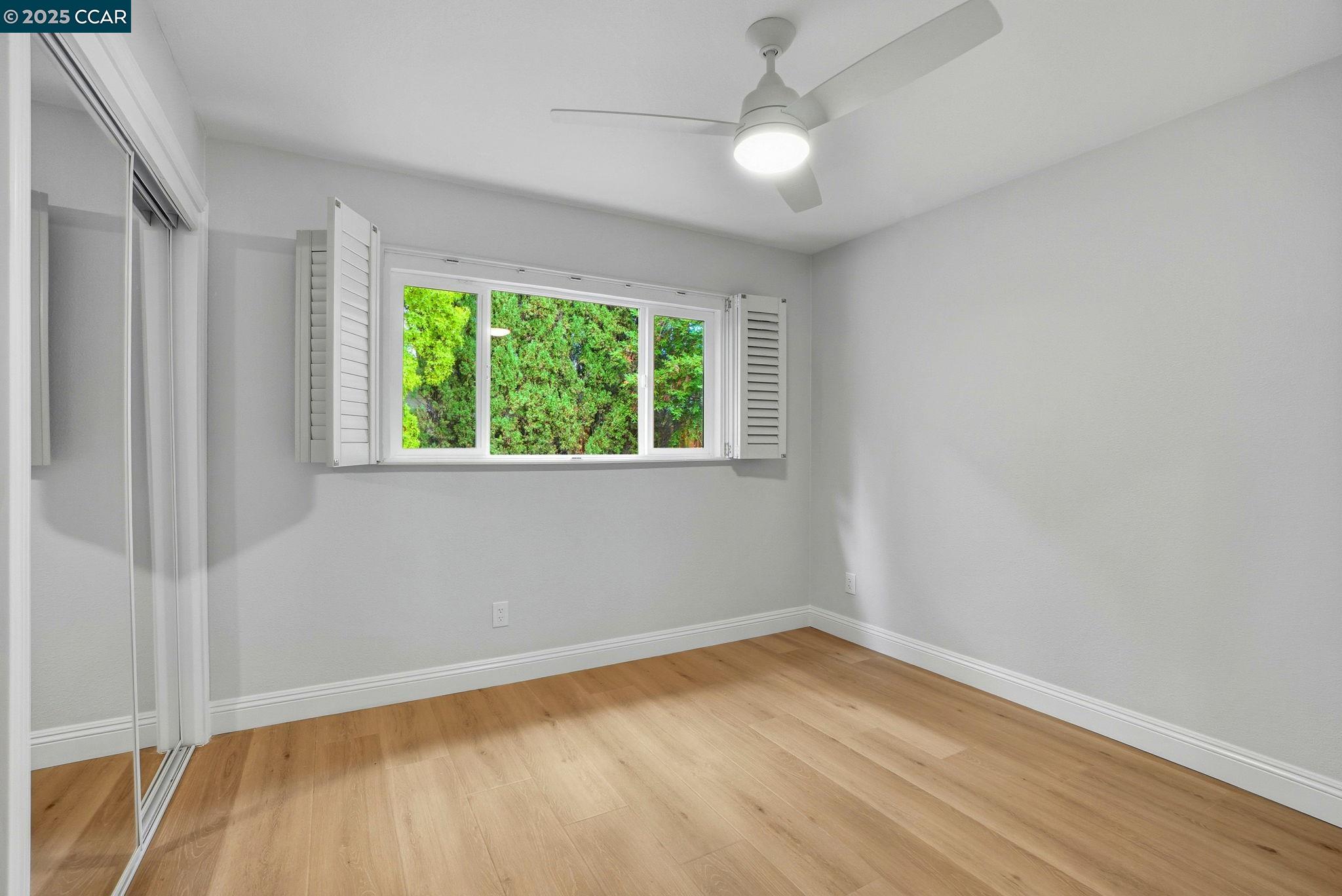 3144 Lunada Ln