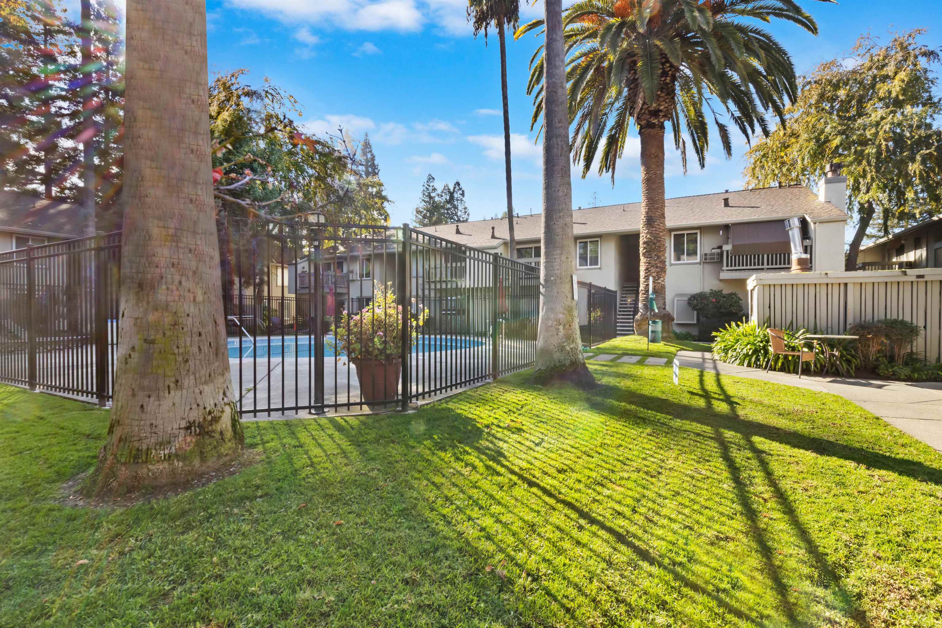 1241 Homestead Ave # 224