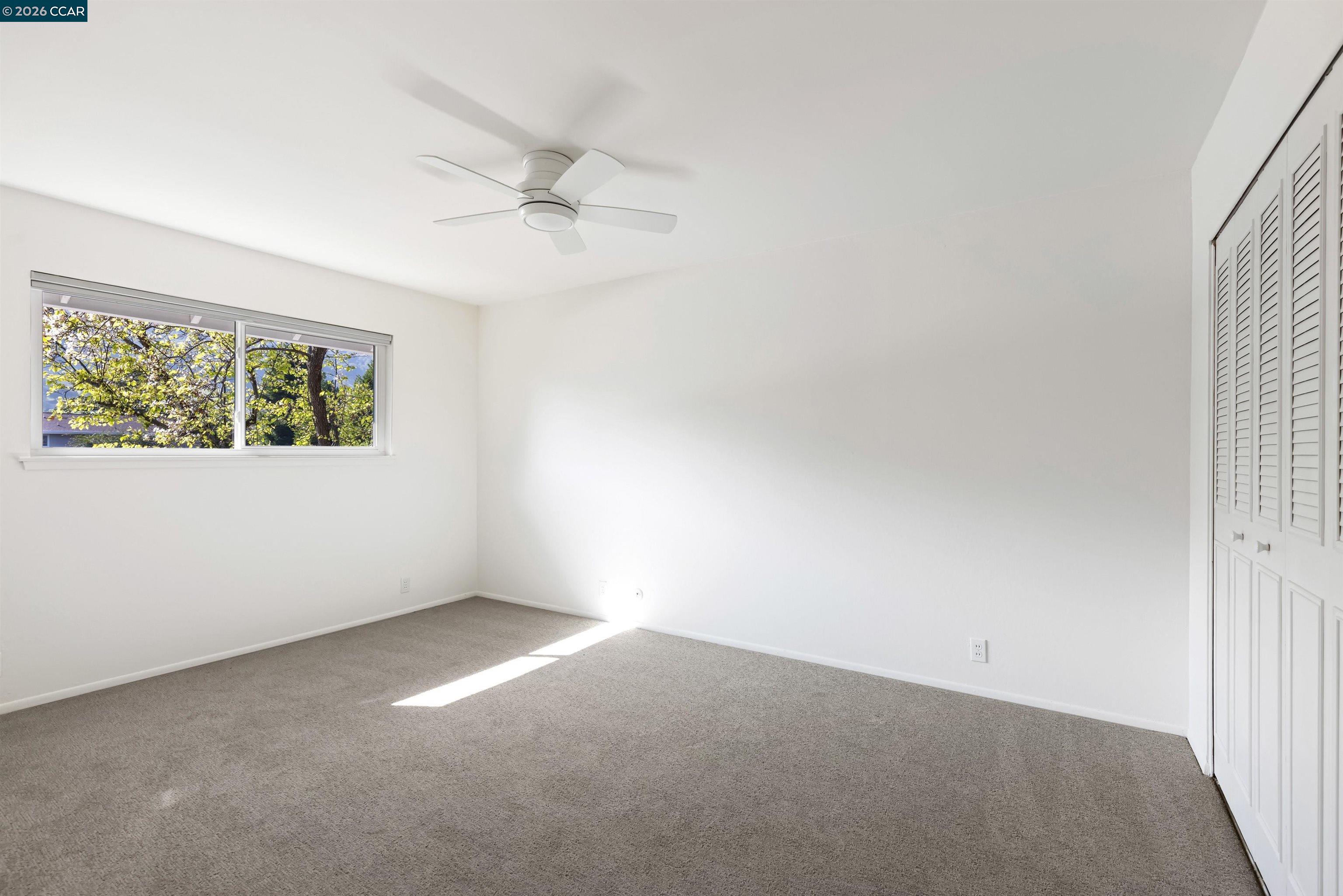18 Miramonte Dr