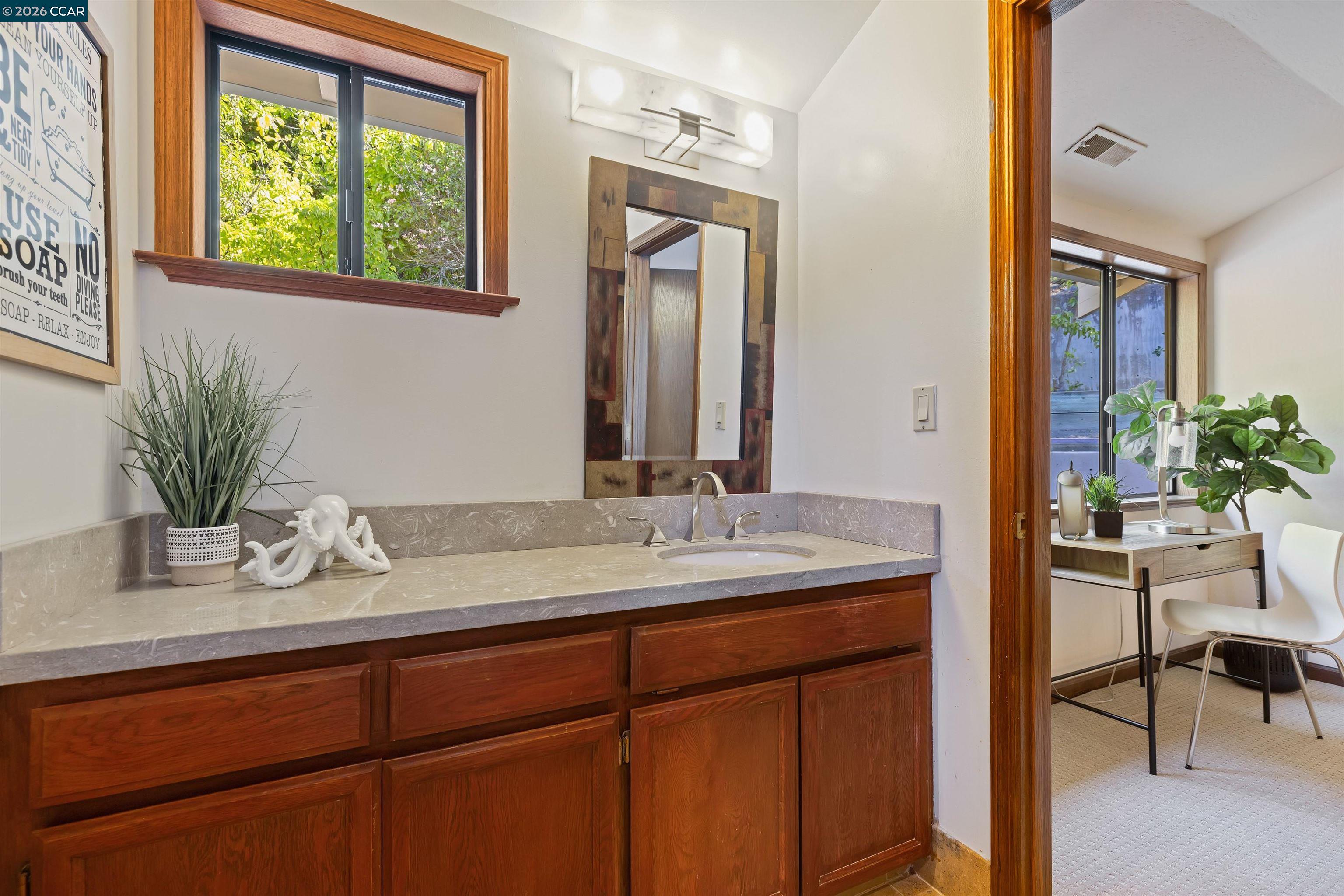 39 Mira Loma Rd