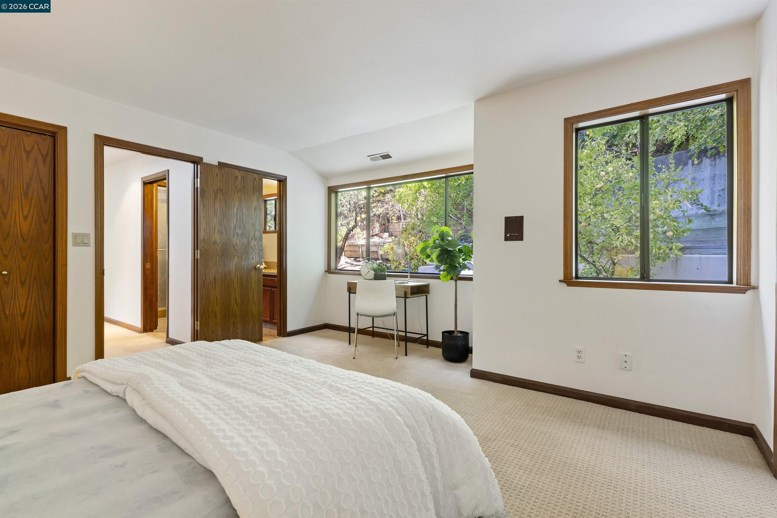 39 Mira Loma Rd