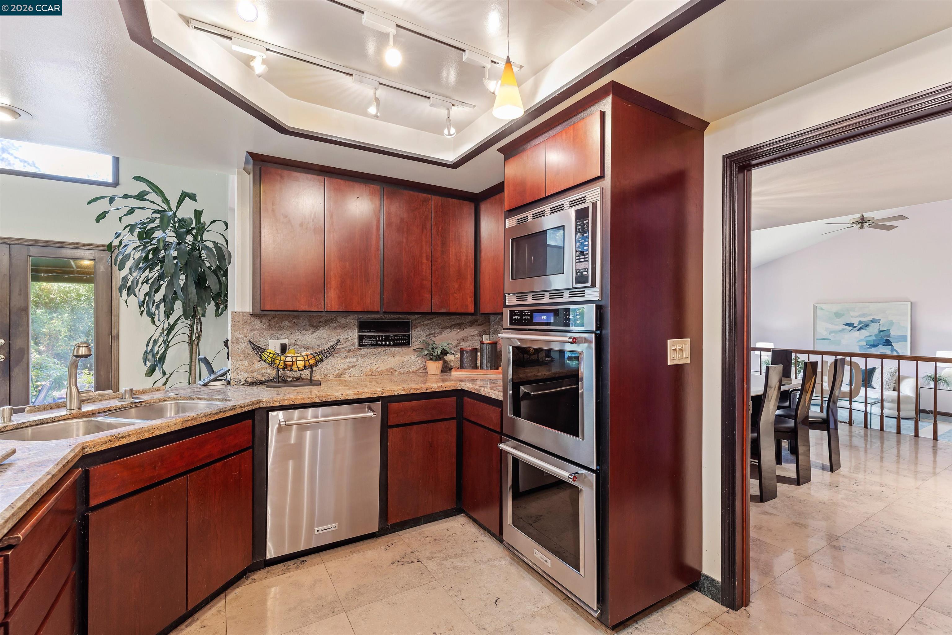 39 Mira Loma Rd