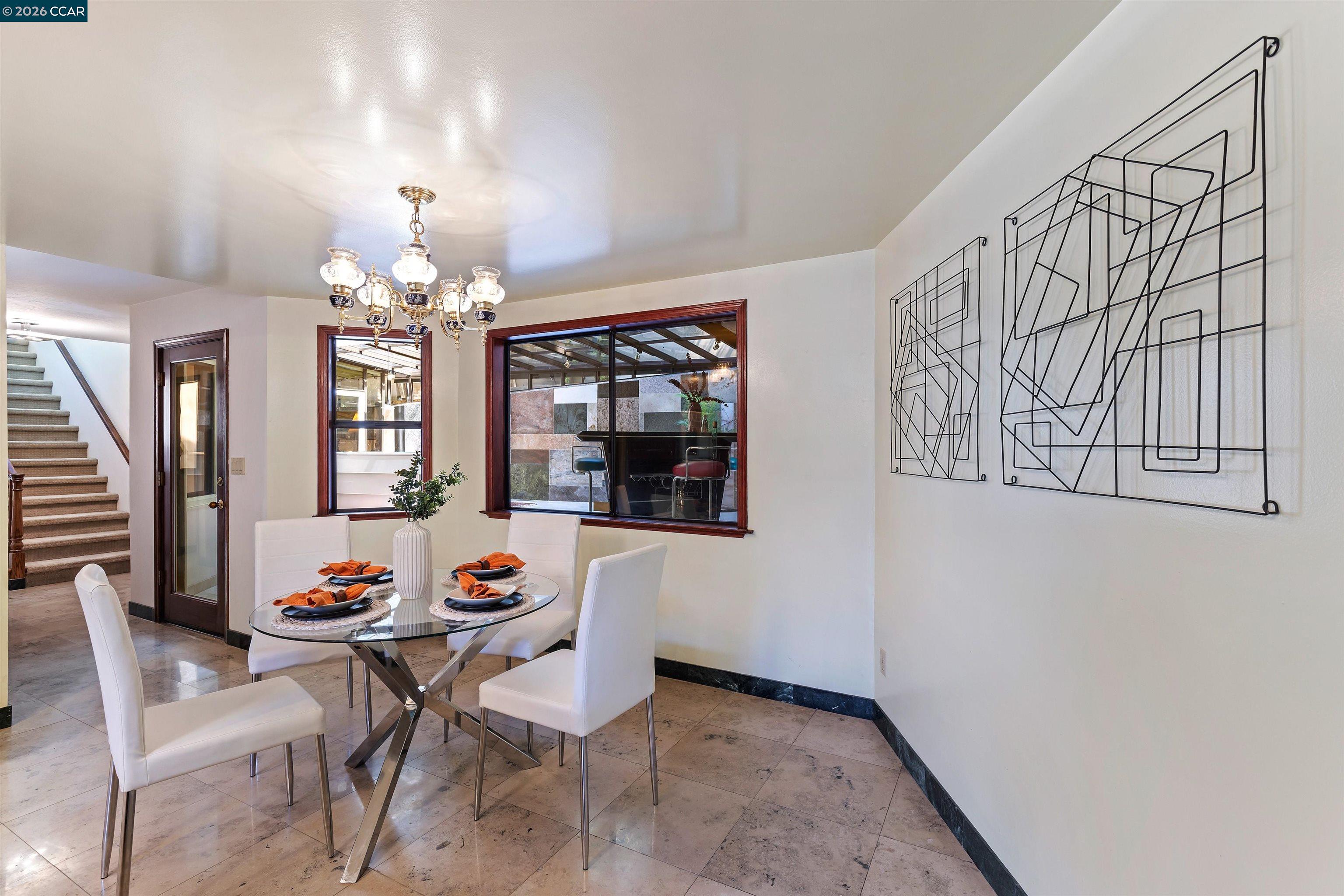 39 Mira Loma Rd