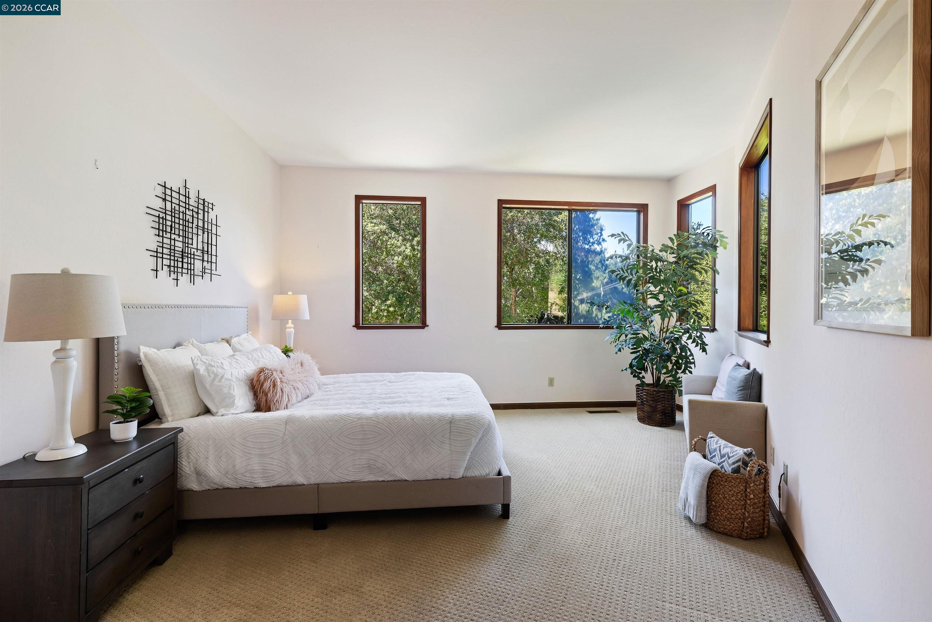 39 Mira Loma Rd