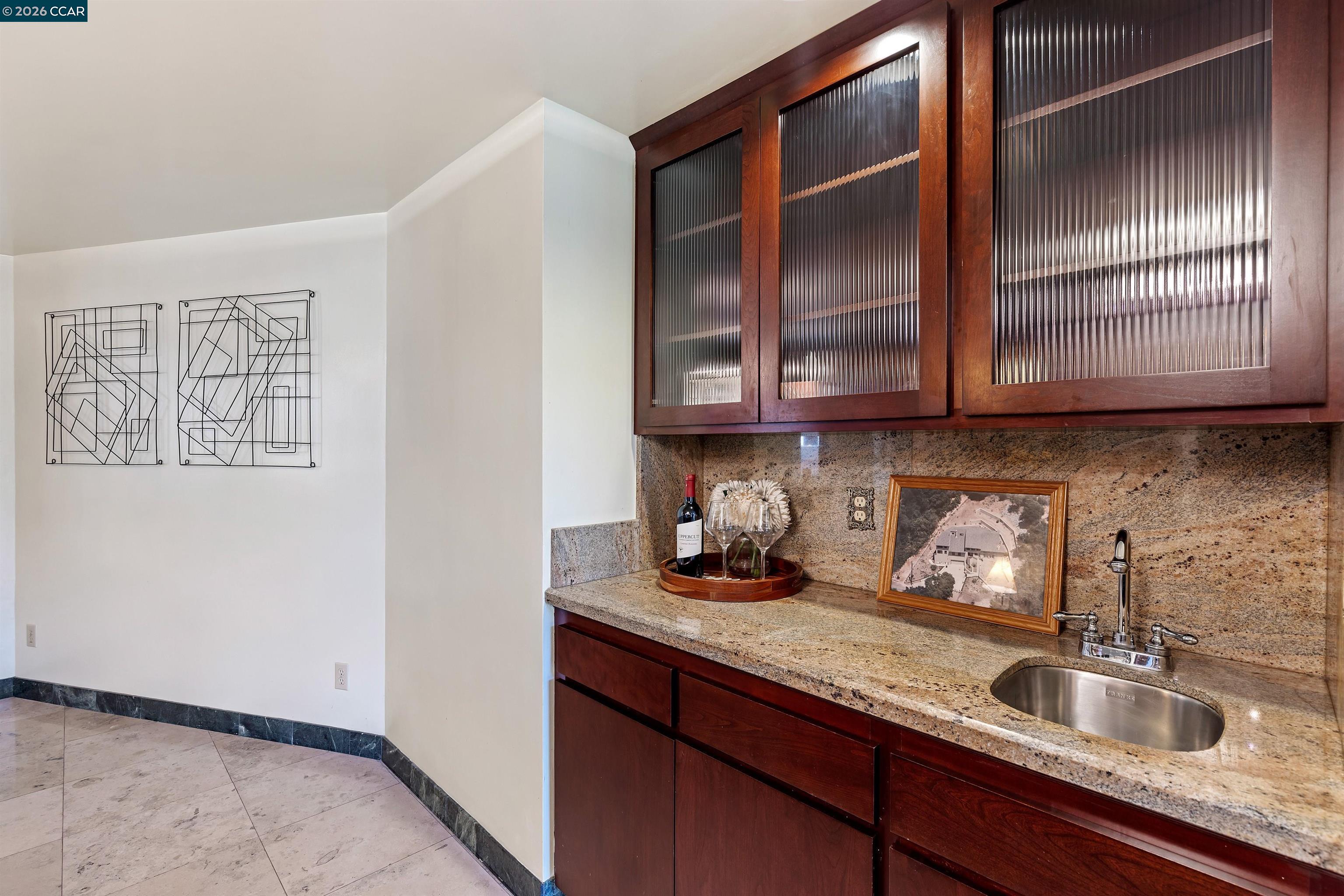39 Mira Loma Rd