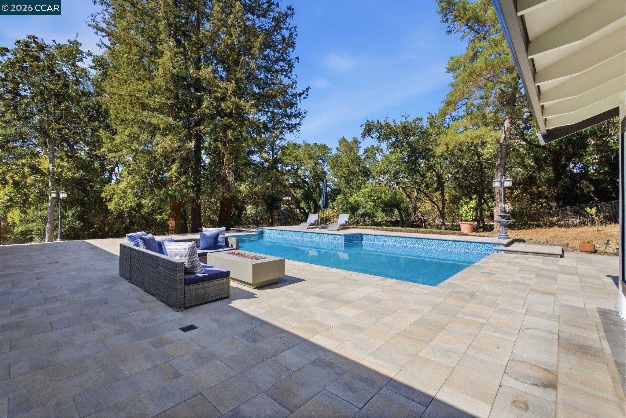 2169 Nelda Way