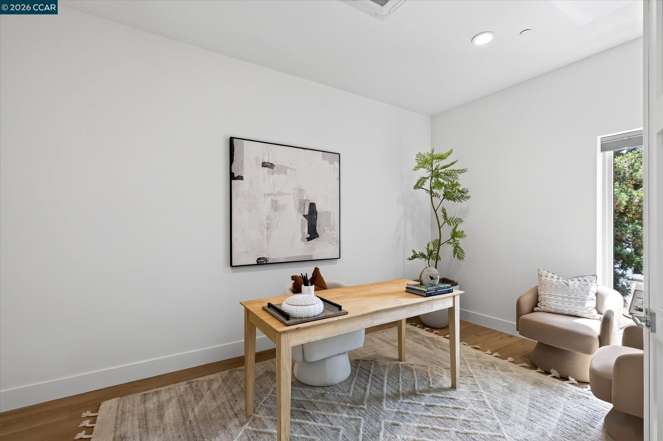 210 Lafayette Cir Unit: 302