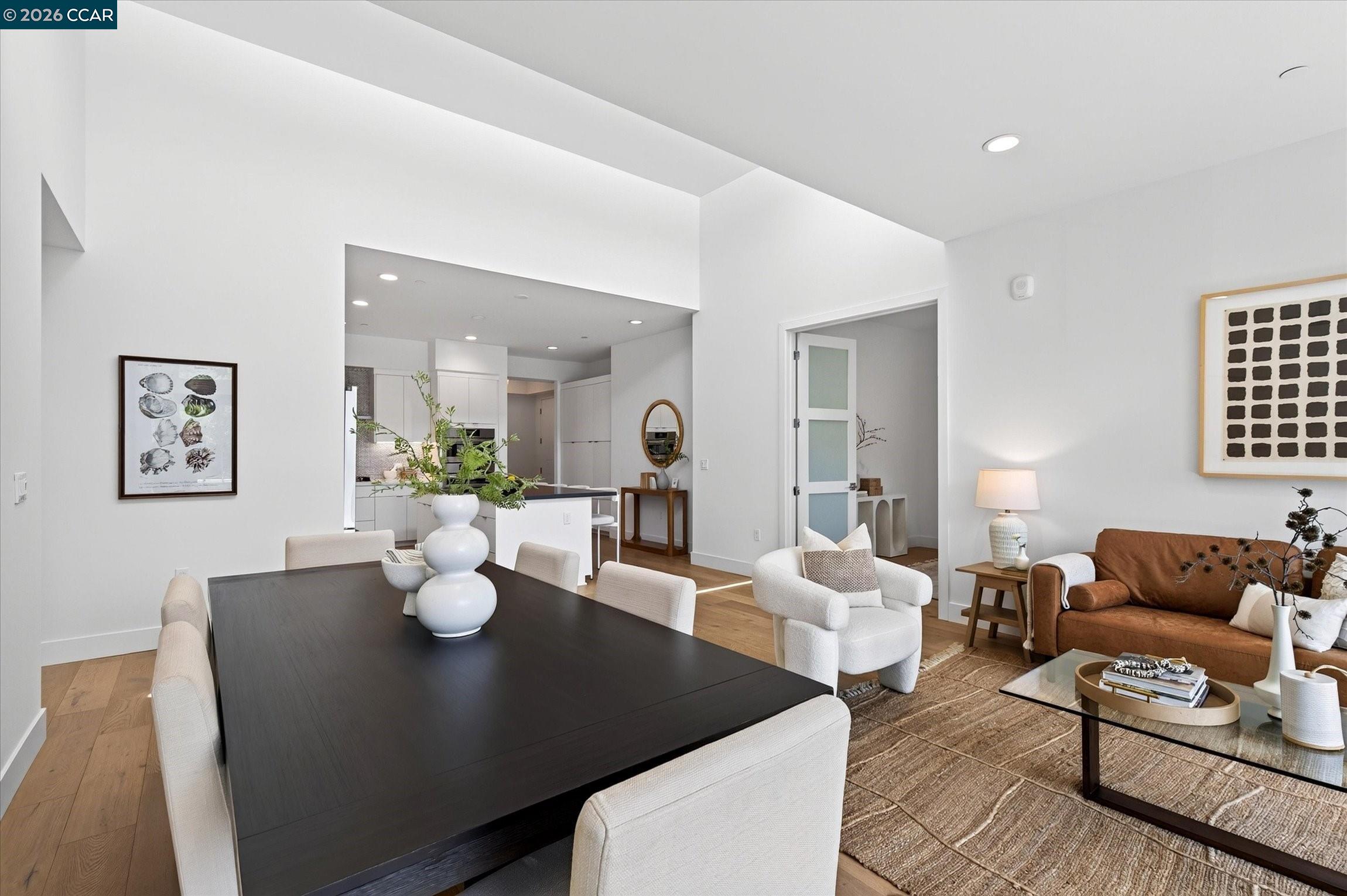 210 Lafayette Cir Unit: 302