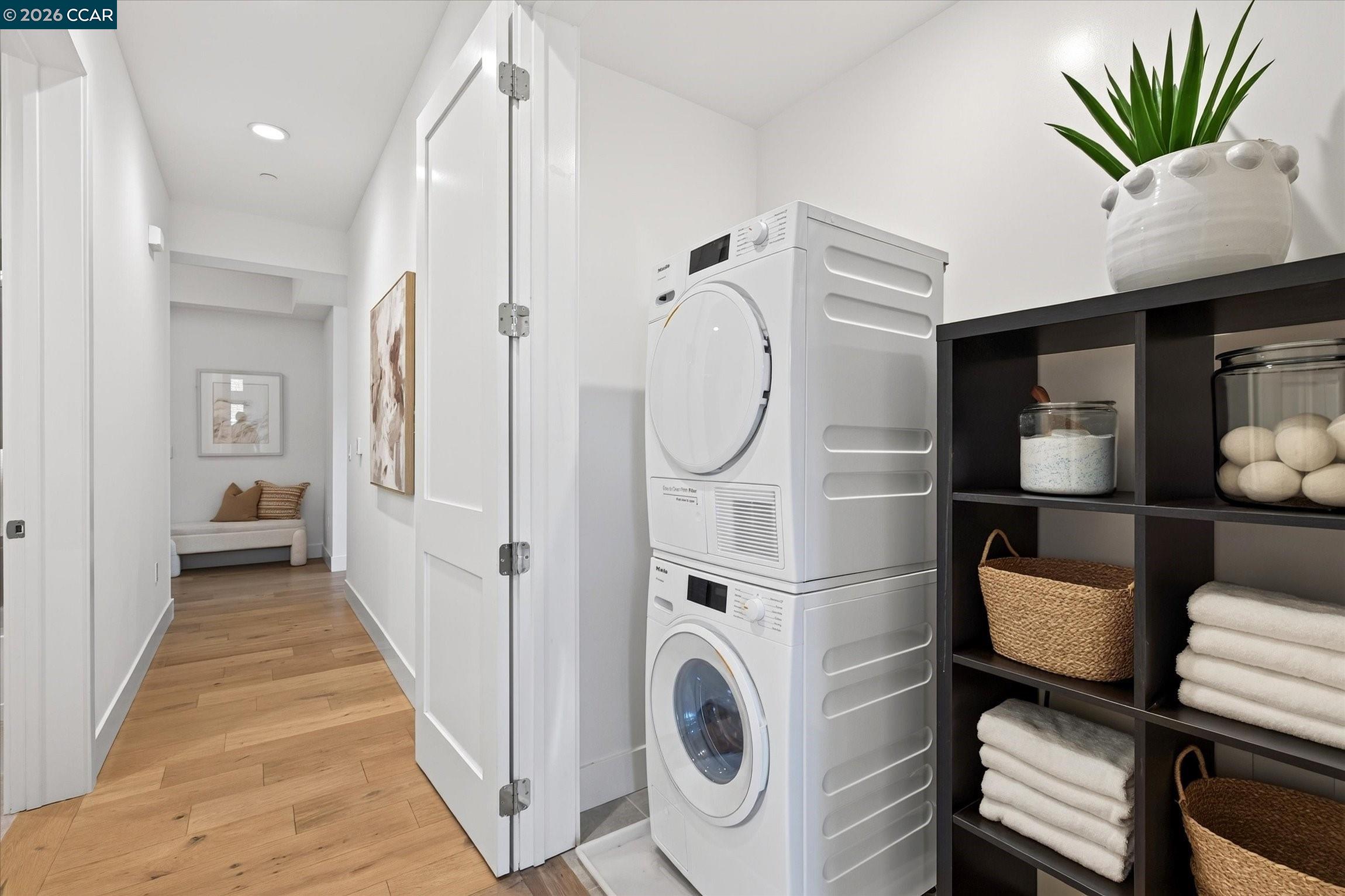 210 Lafayette Cir Unit: 302