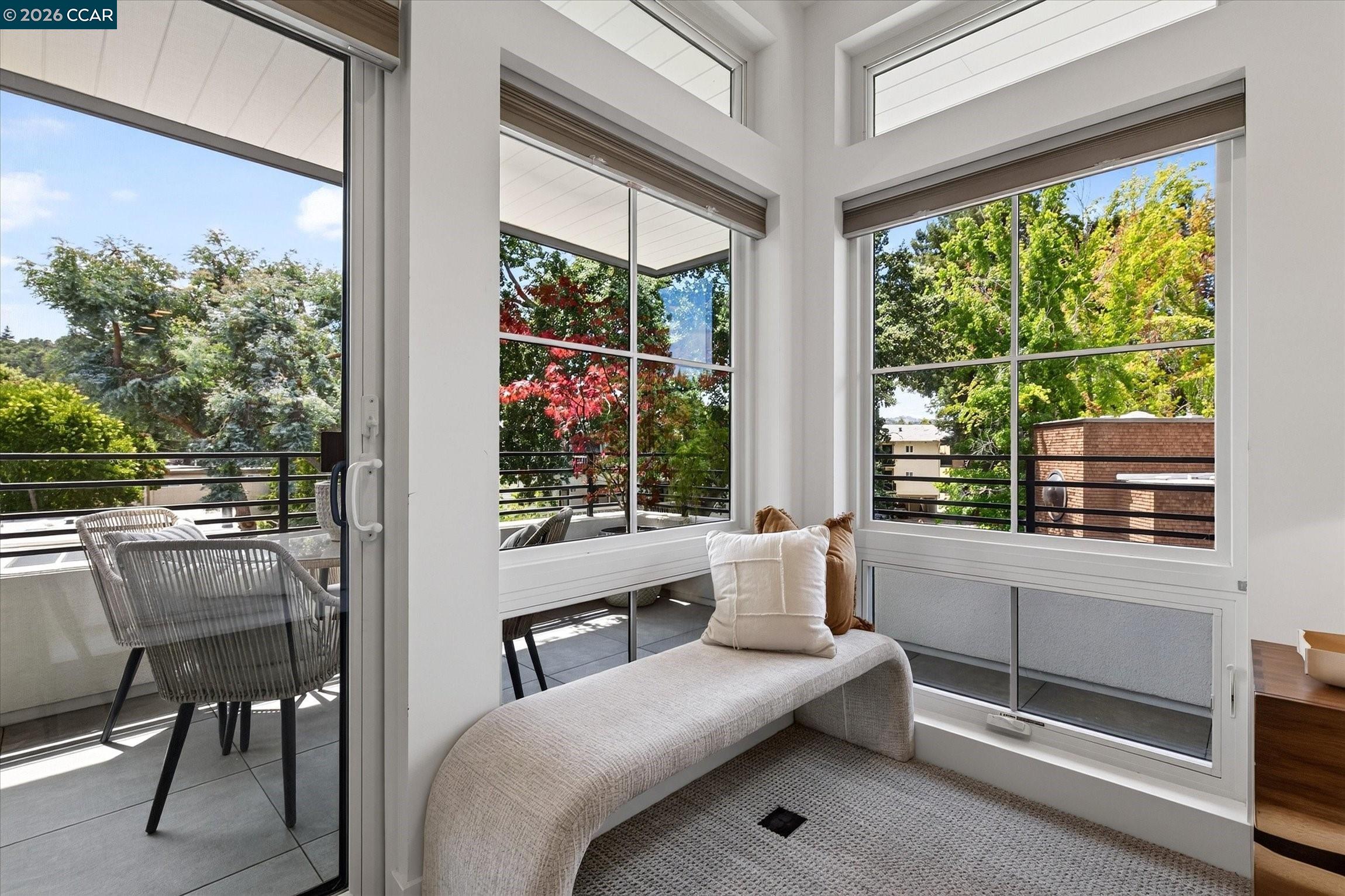 210 Lafayette Cir Unit: 302