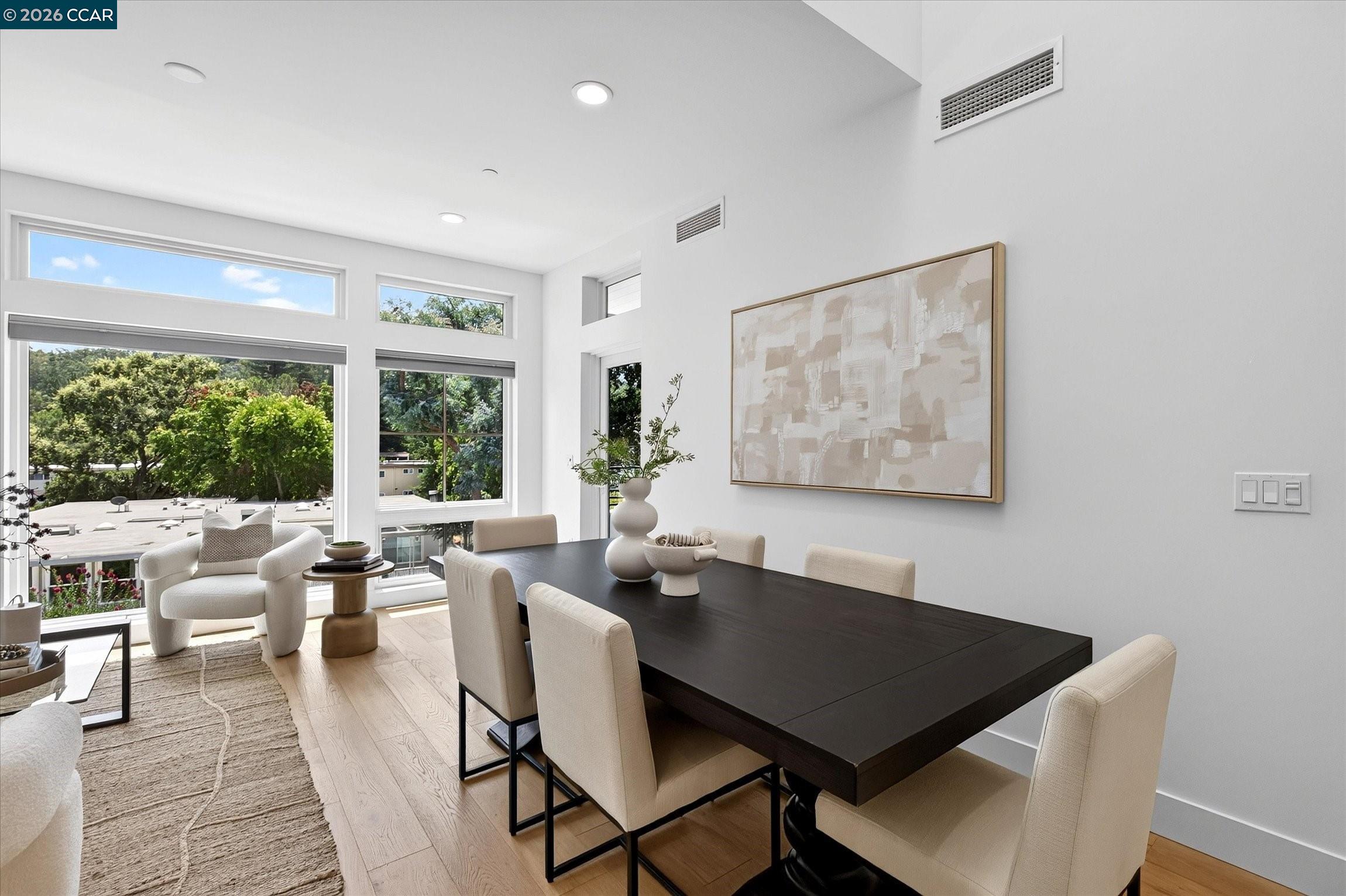 210 Lafayette Cir Unit: 302