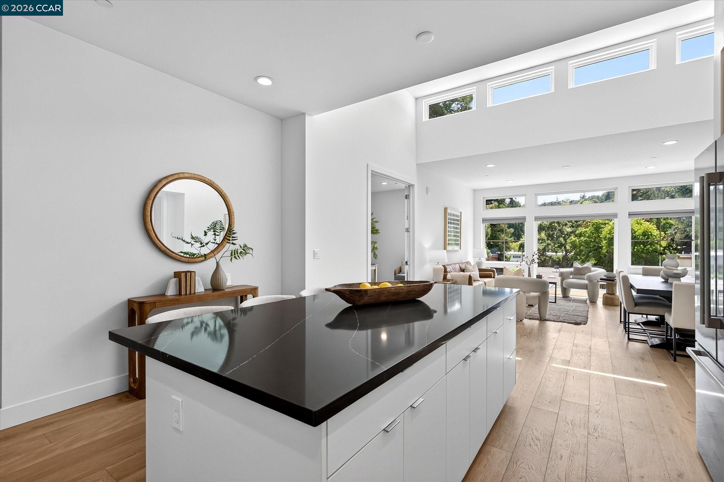 210 Lafayette Cir Unit: 302